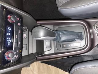 SUZUKI Vitara 1.4 T Black Edition Top Hybrid 4x4-image-12