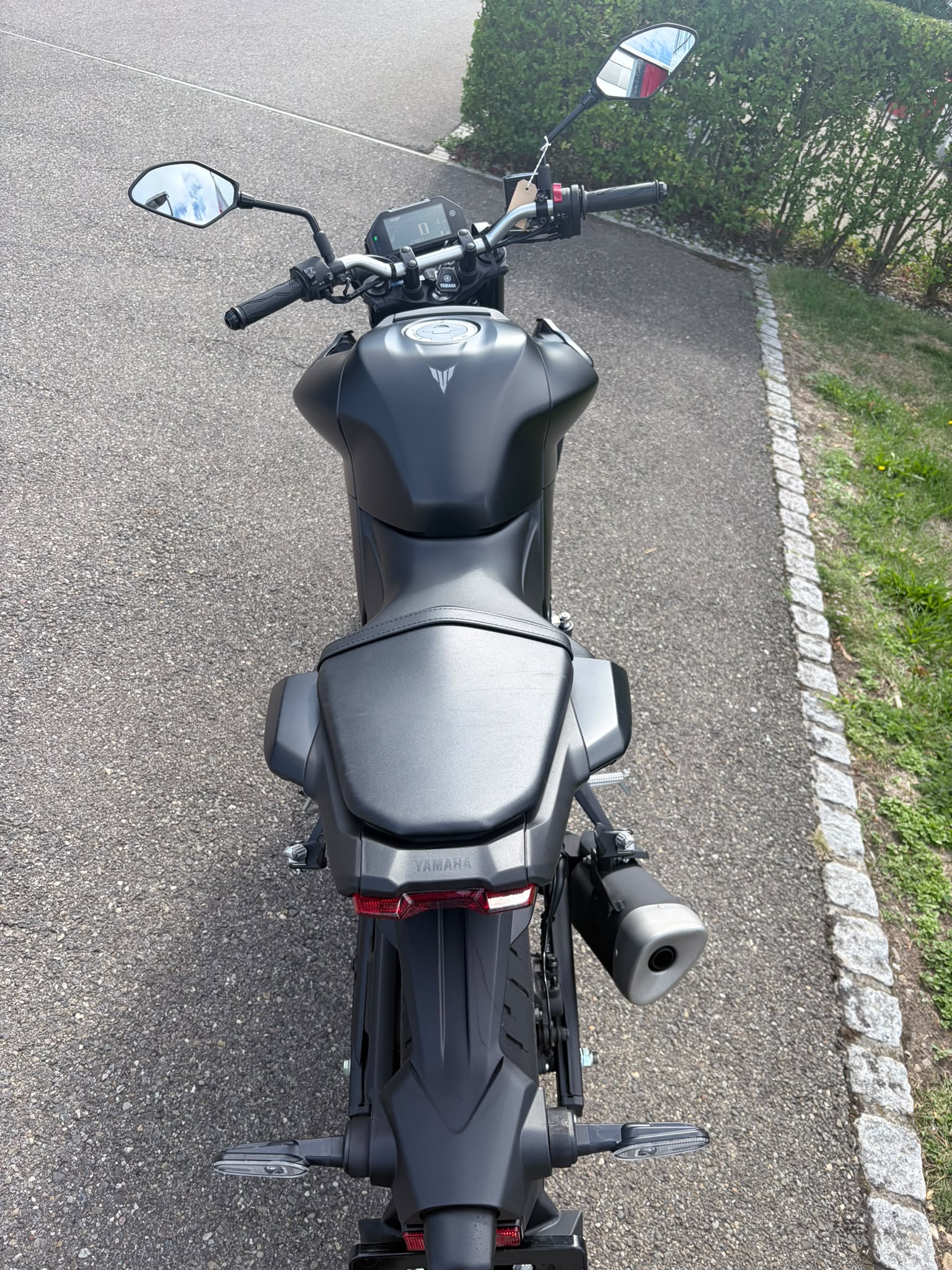 YAMAHA MT-03-image-3