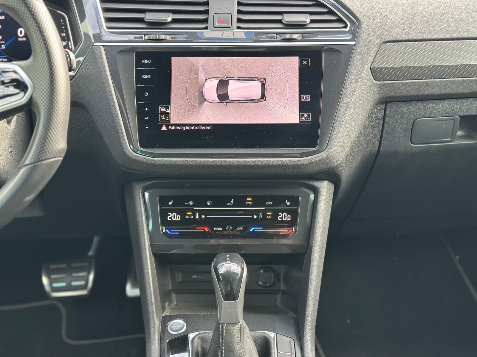 VW Tiguan 2.0 TDI SCR R-Line 4Motion DSG-image-10