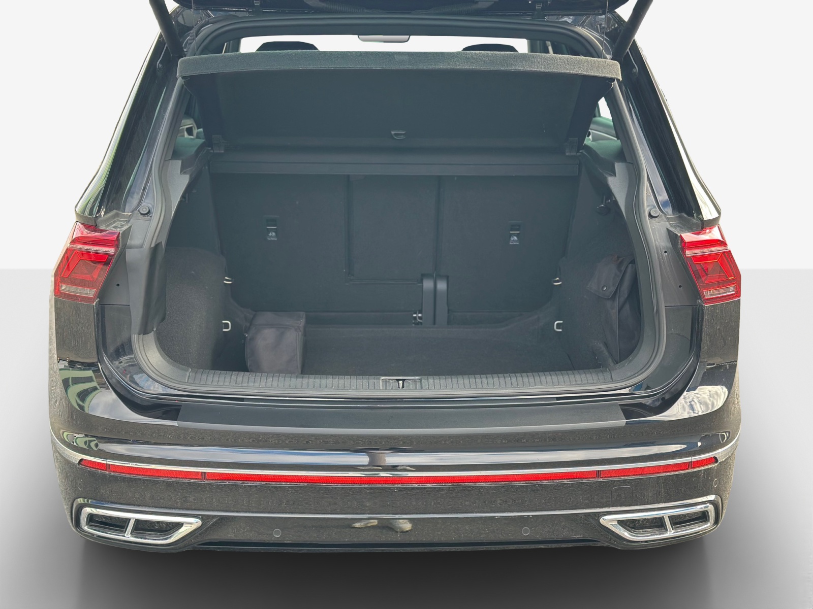 VW Tiguan 2.0 TDI SCR R-Line 4Motion DSG-image-12