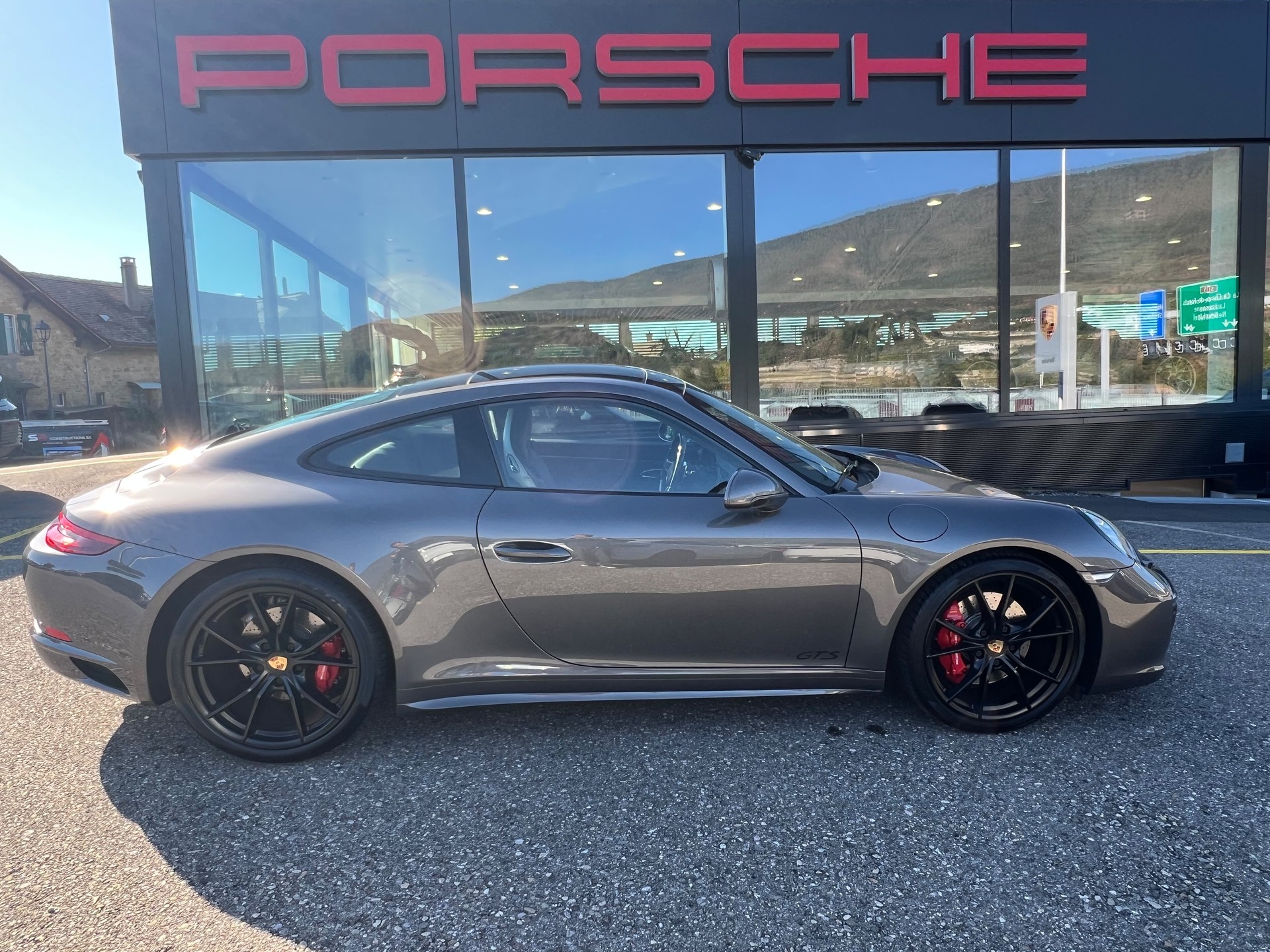 PORSCHE 911 Carrera 4 GTS PDK