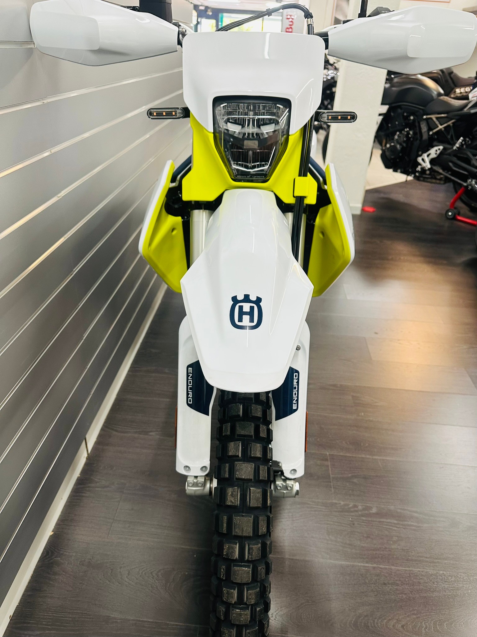 HUSQVARNA 701 Enduro (35kW)-image-3