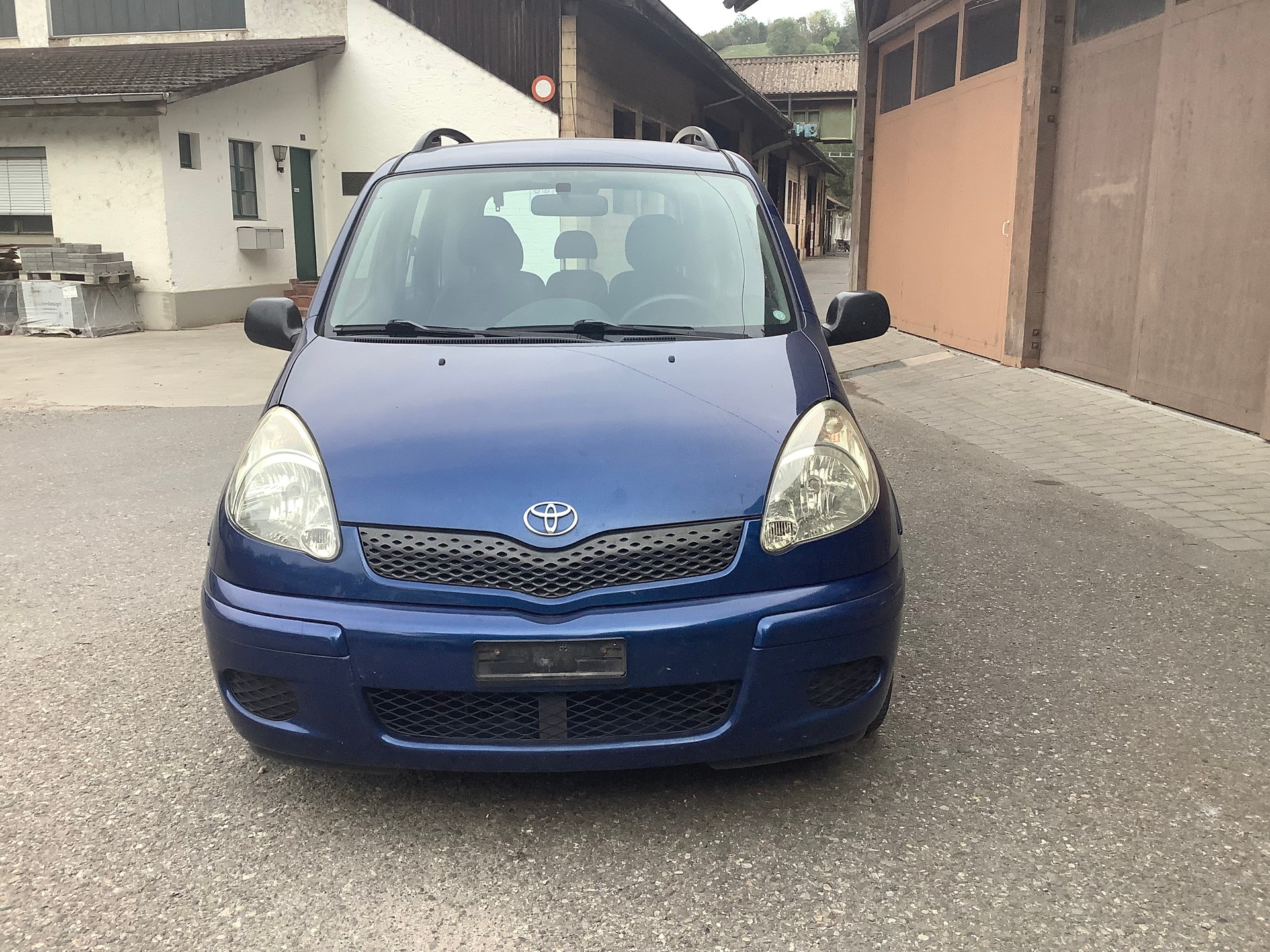 TOYOTA Yaris Verso 1.3 Linea Sol