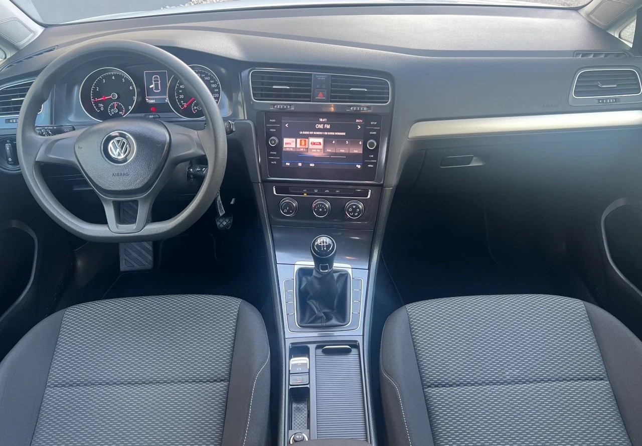 VW Golf 1.0 TSI Trendline-image-9