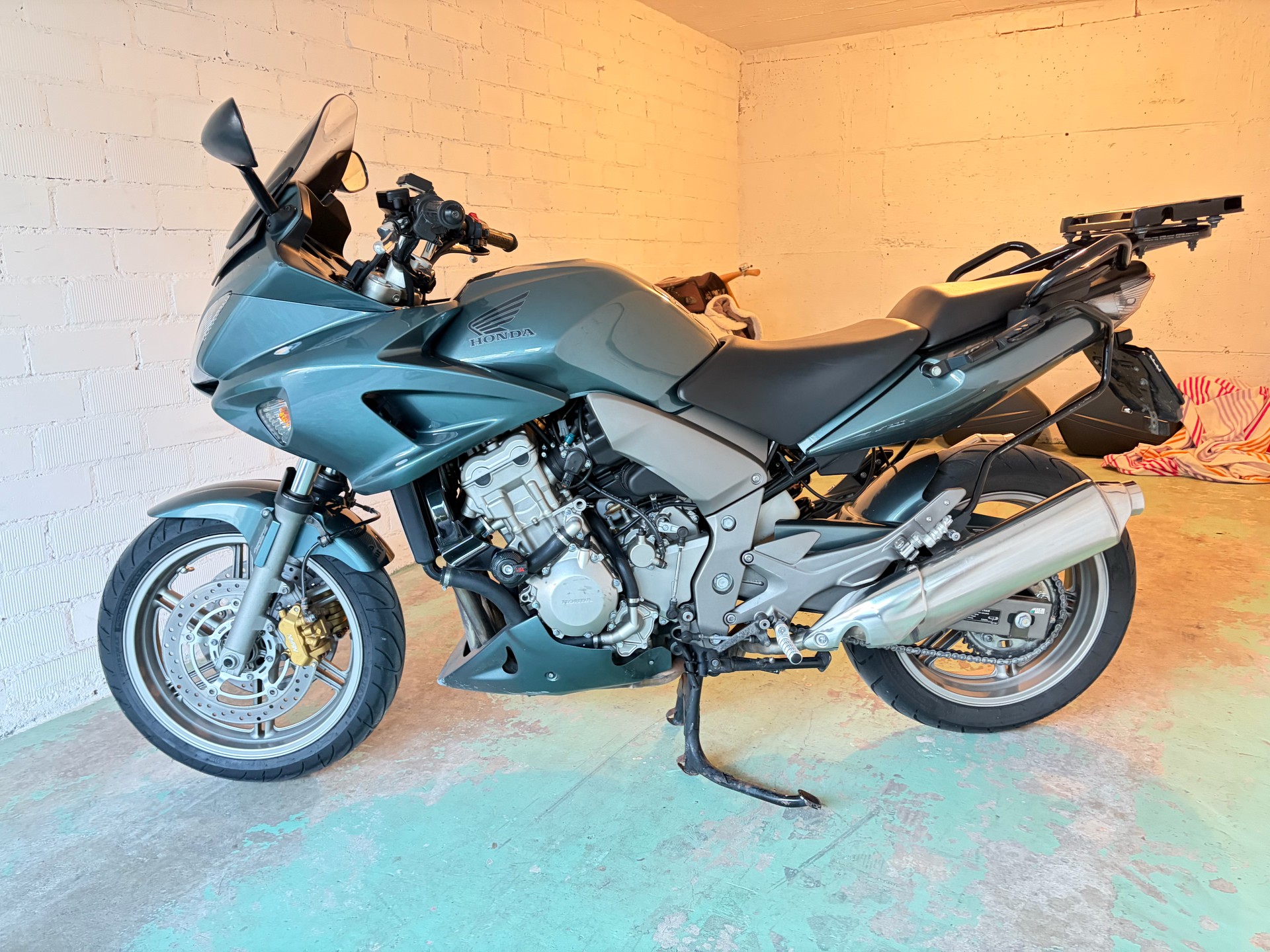 HONDA CBF 1000 ABS-image-0