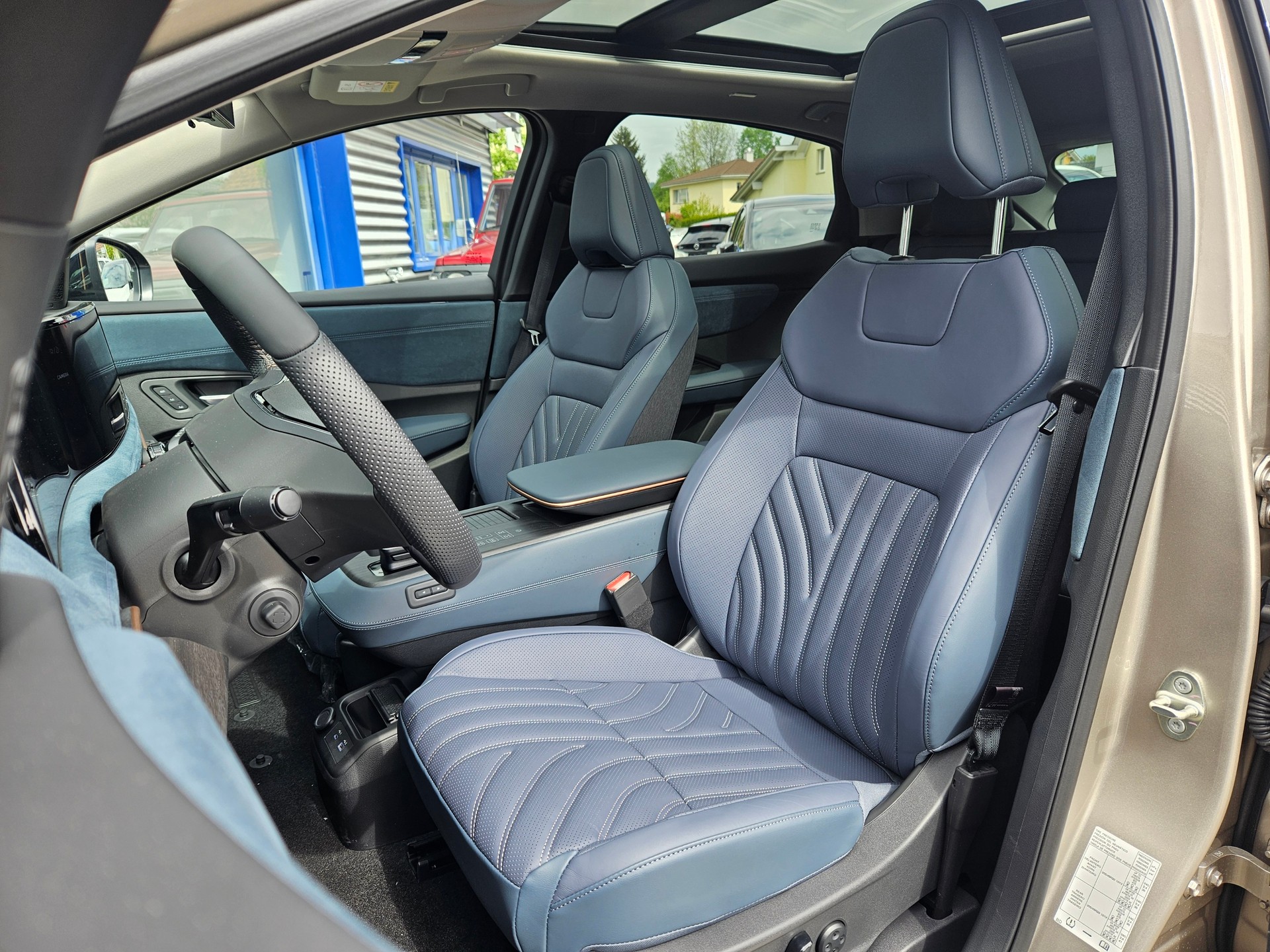 NISSAN Ariya 87 kWh e-4orce Evolve400 Allrad-image-5