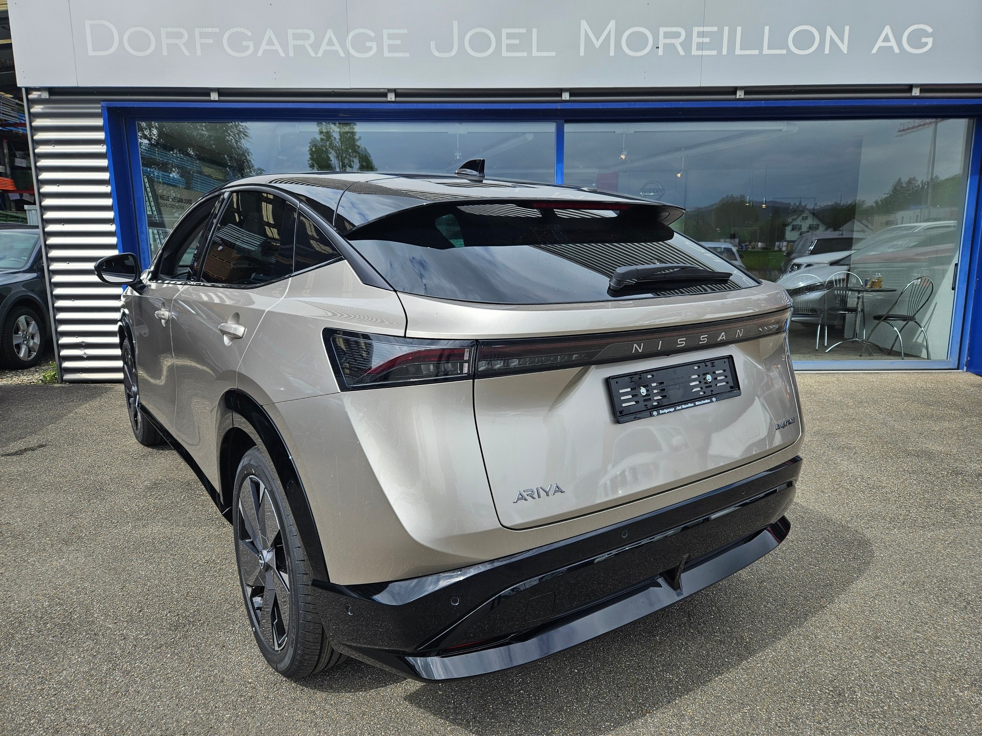 NISSAN Ariya 87 kWh e-4orce Evolve400 Allrad-showroom-element-1