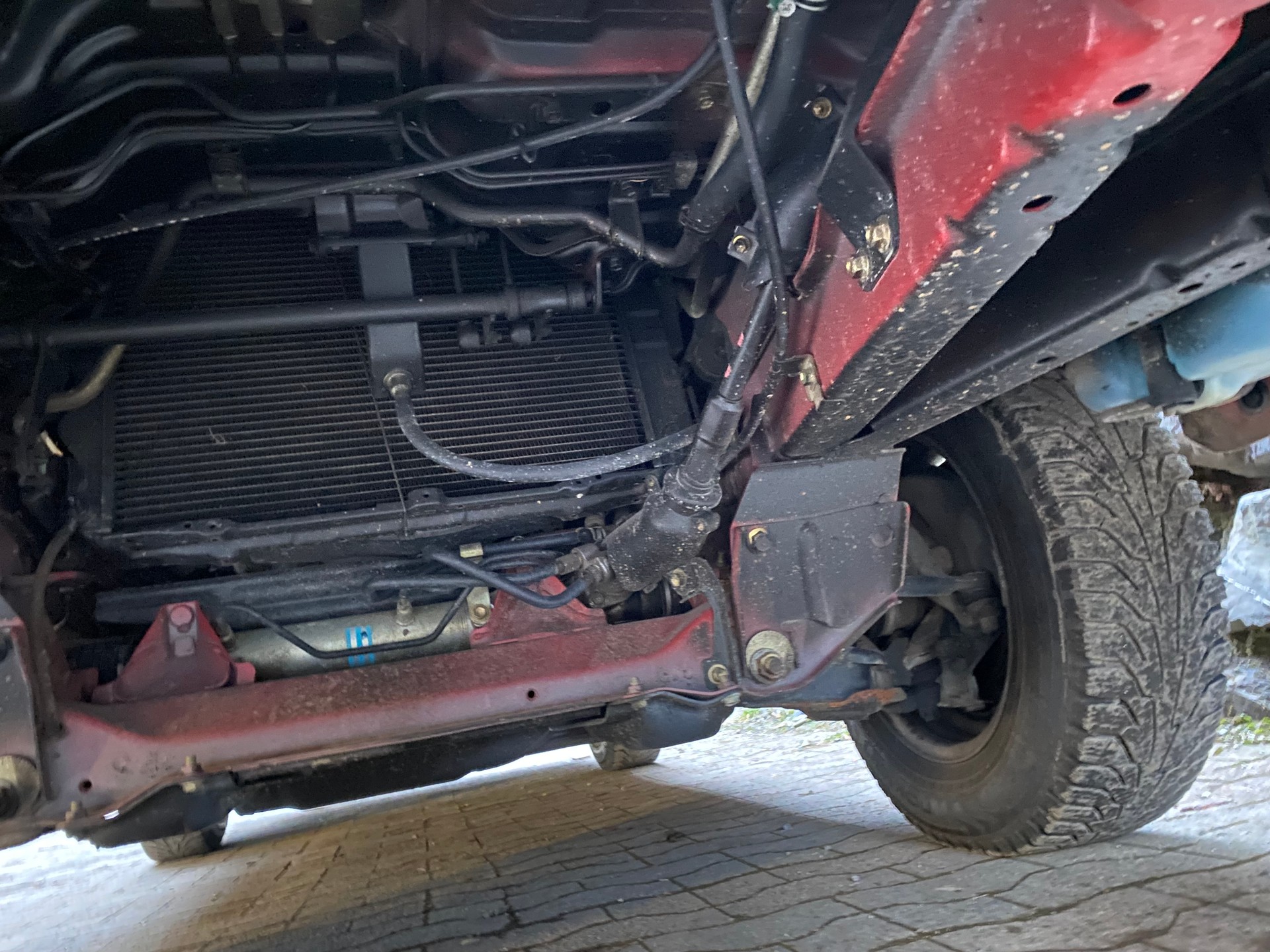 TOYOTA Hiace 2.4 EFI 4x4 Wagon-image-13