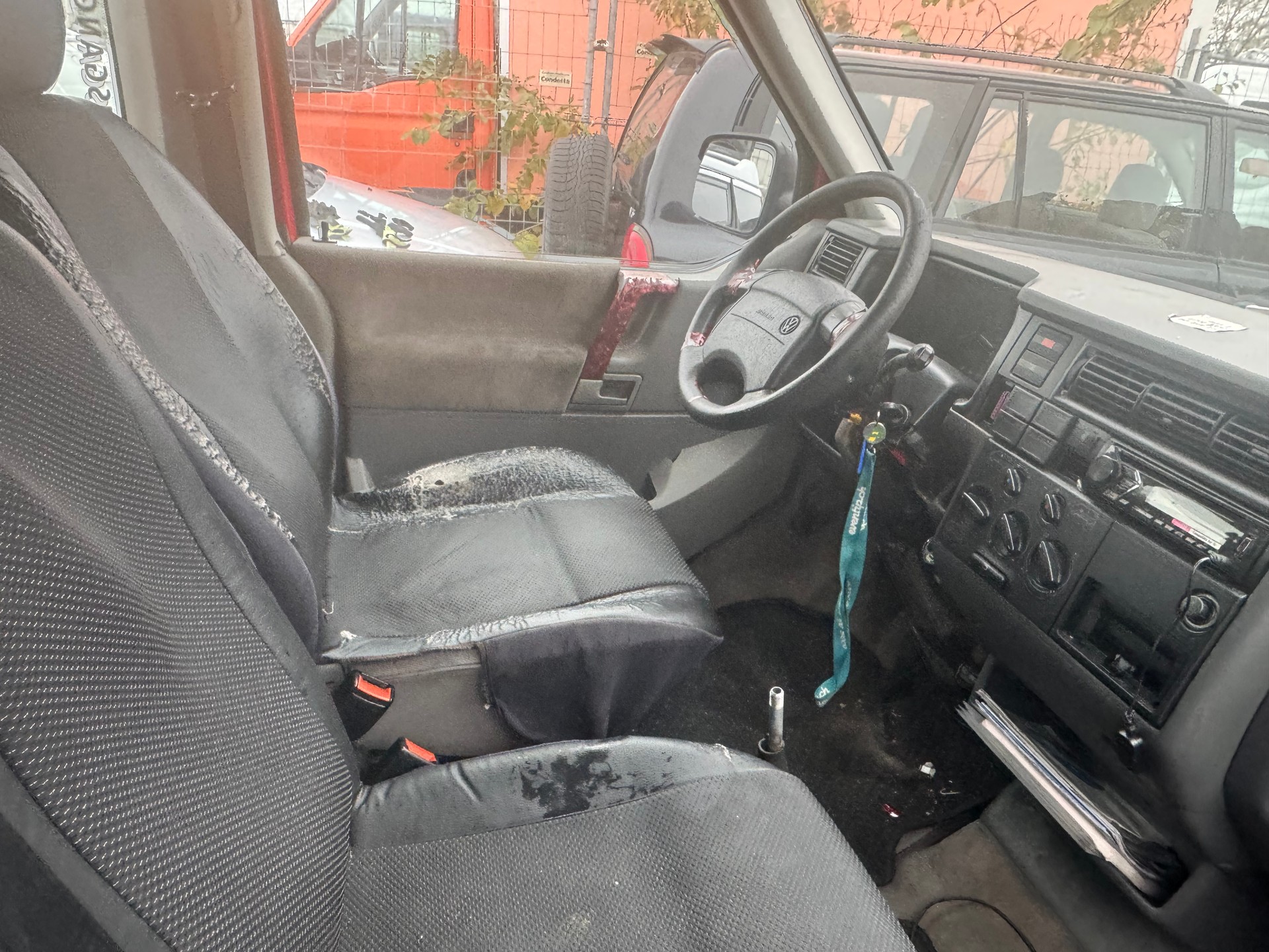 VW T4 Multivan 2.5TDI ABS-image-2
