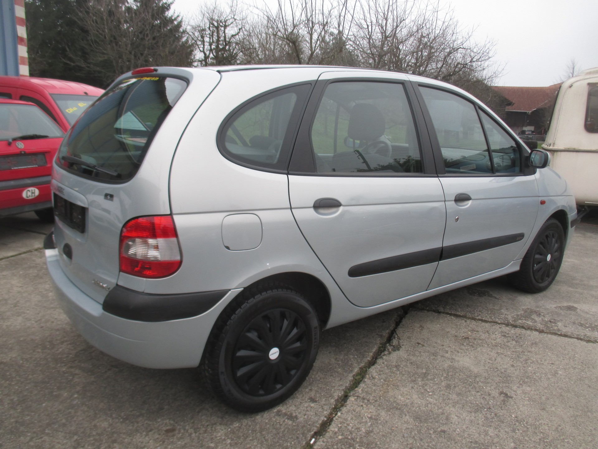 RENAULT SCENIC 2.0 16V AUTOMAT FÜR EXPORT (MOTOR + AUTOMAT DEFEKT)-image-3