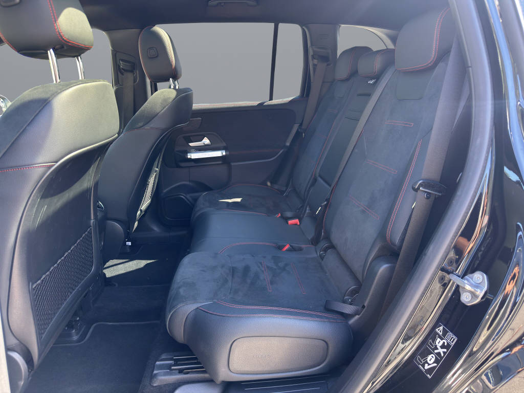 MERCEDES-BENZ EQB 350-image-11
