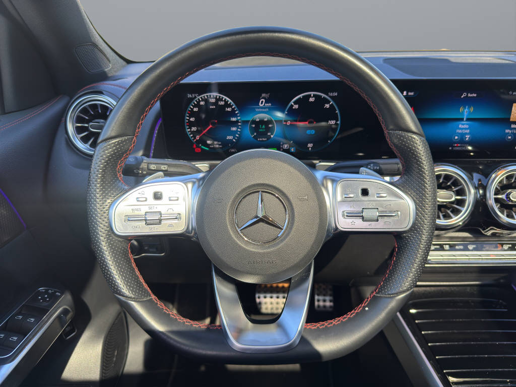 MERCEDES-BENZ EQB 350-image-9