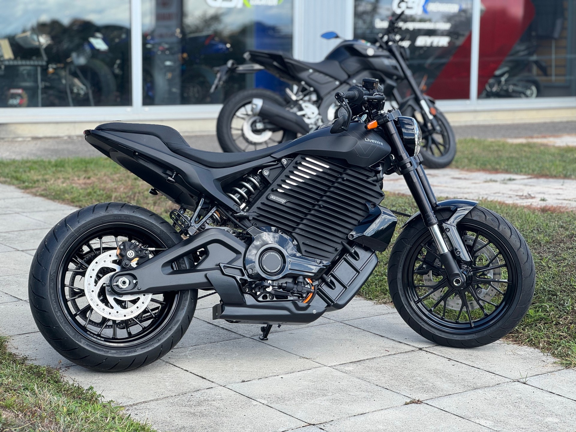 LIVEWIRE Alpinista-showroom-element-1