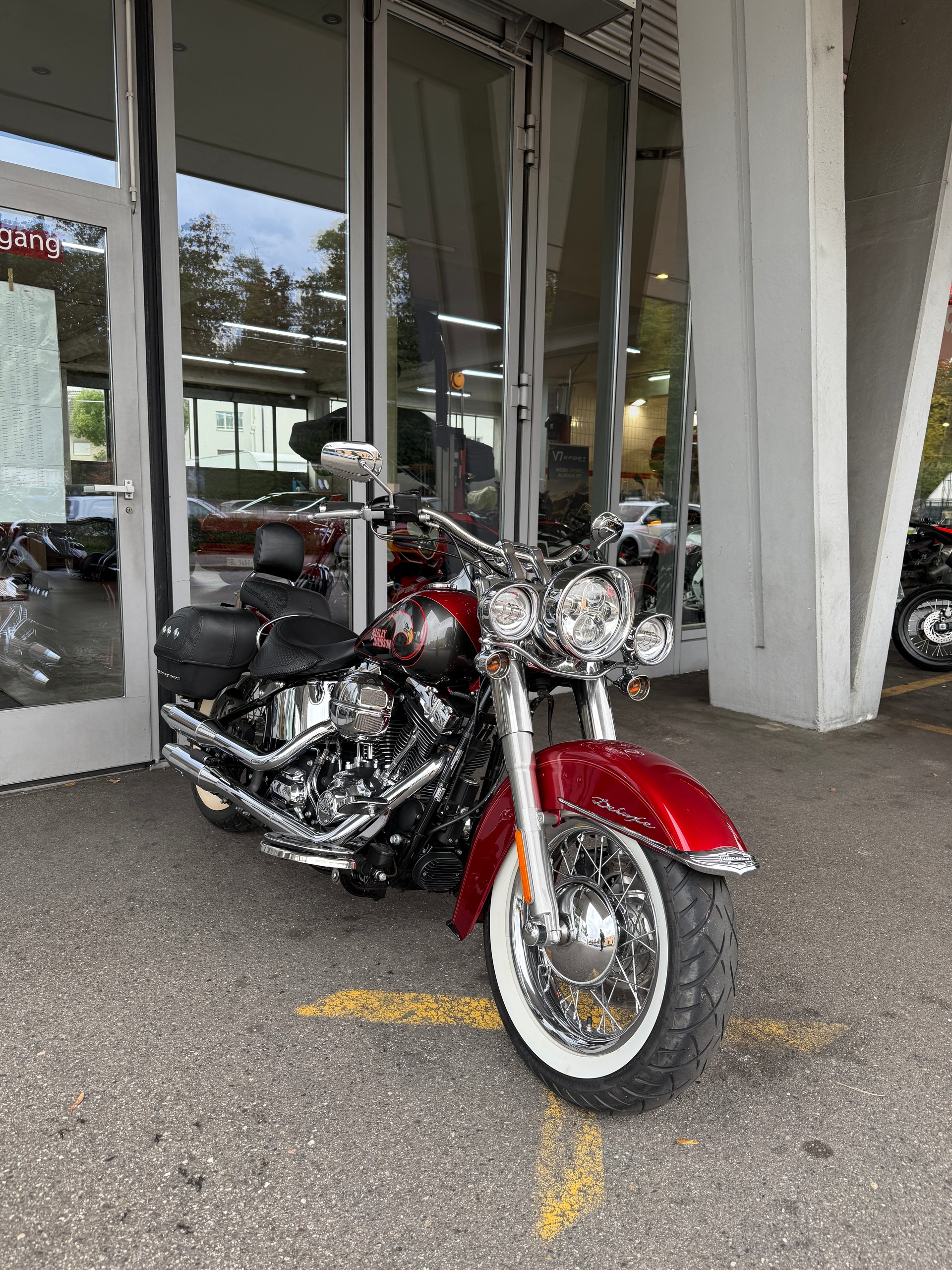 HARLEY-DAVIDSON FLSTN Softail Deluxe-image-5