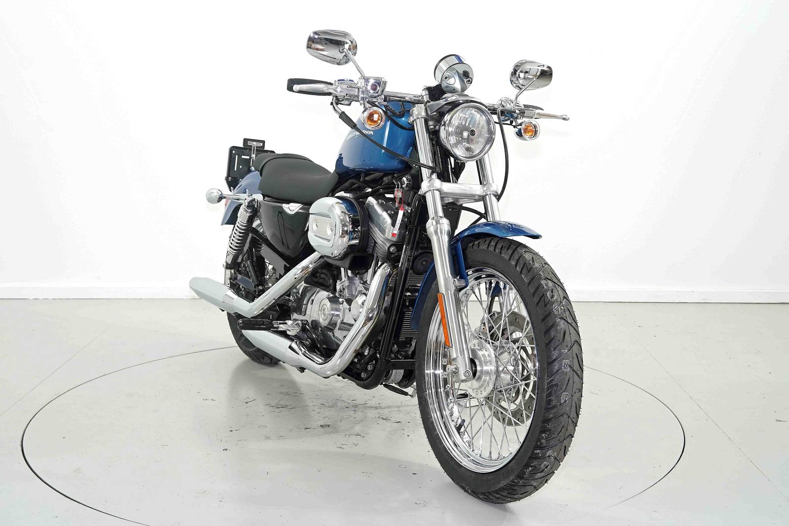 HARLEY-DAVIDSON XL 883 L-image-1