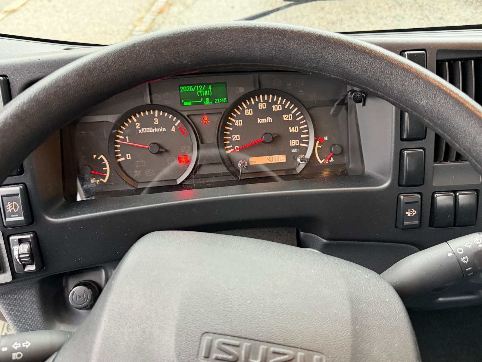 ISUZU NLR 87 M21 con GRU DN-LEVAT 3.0 S3 - Ponte Fisso in Alluminio + Gancio Traino KG. 3500-image-11