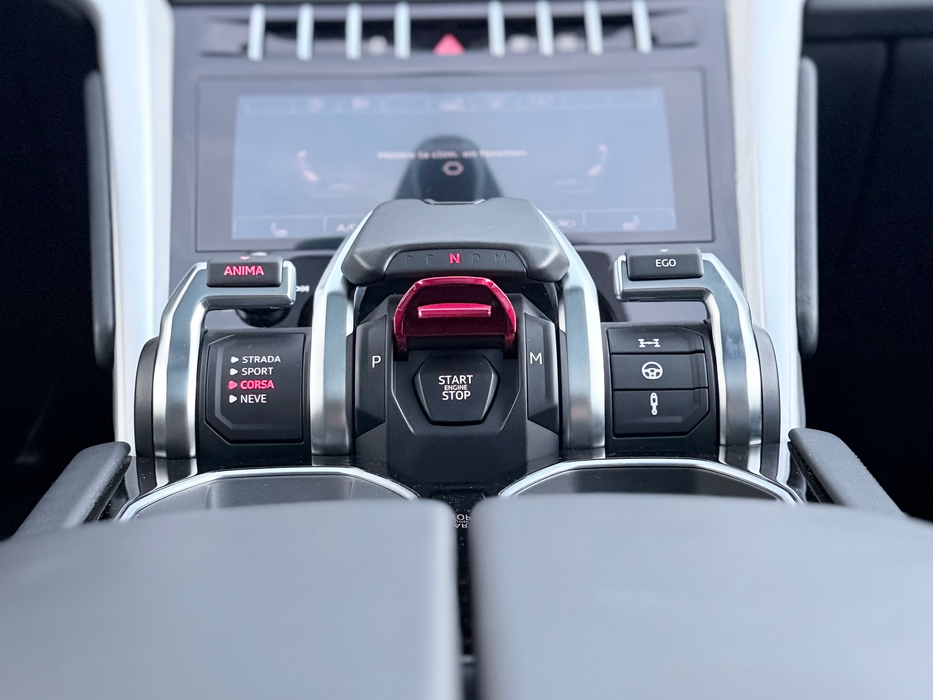 LAMBORGHINI Urus E-Gear-image-10