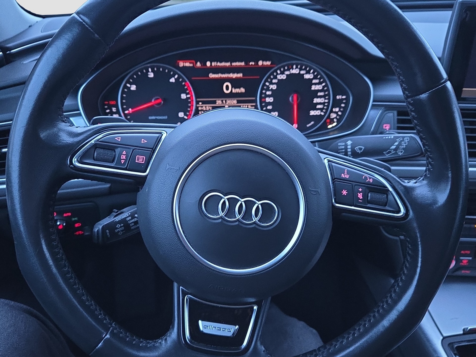 AUDI A6 allroad 3.0 TDI V6 quattro S-tronic-showroom-element-3