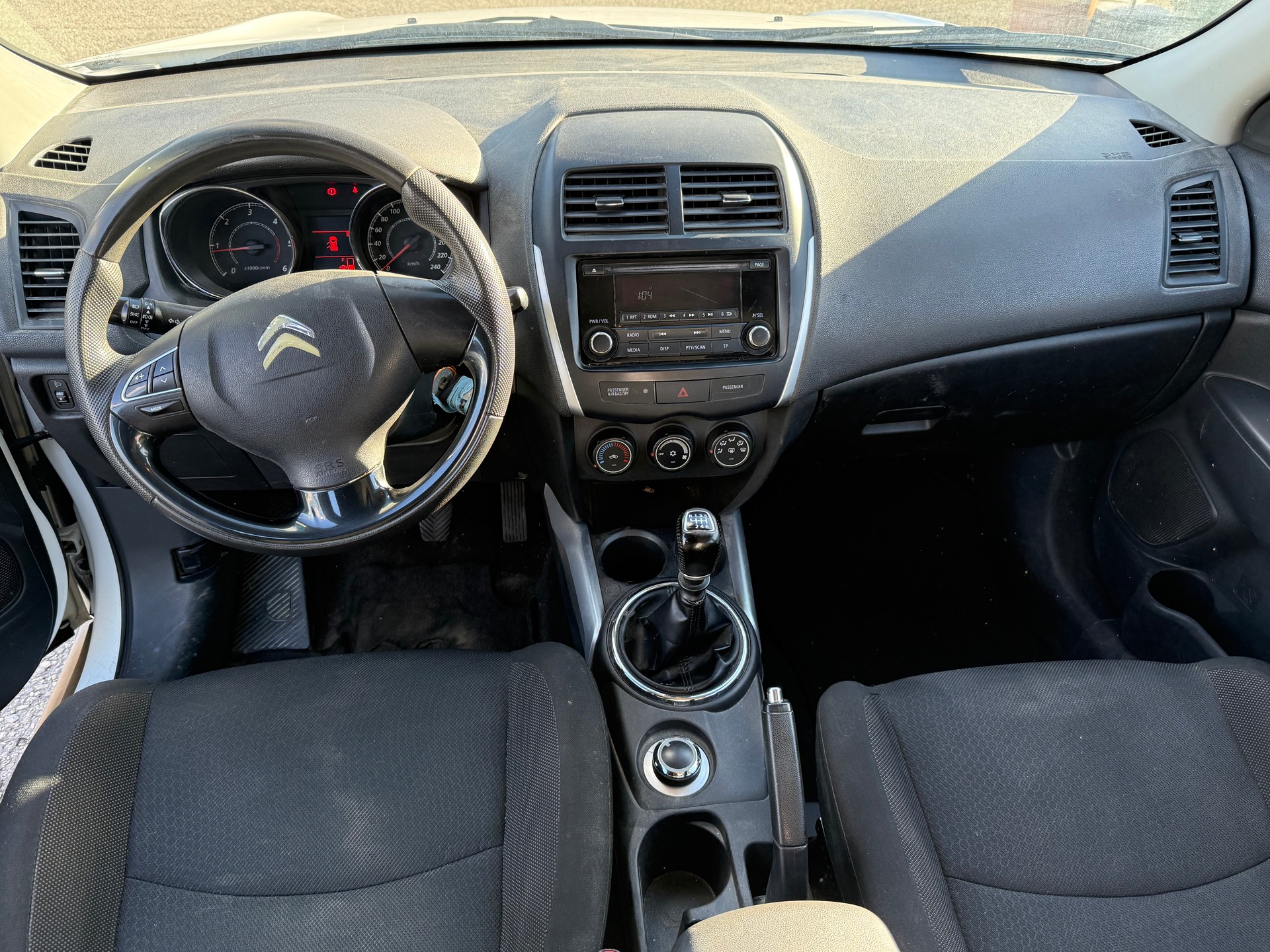 CITROEN C4 Aircross 1.6 HDi Exclusive 4WD-image-5