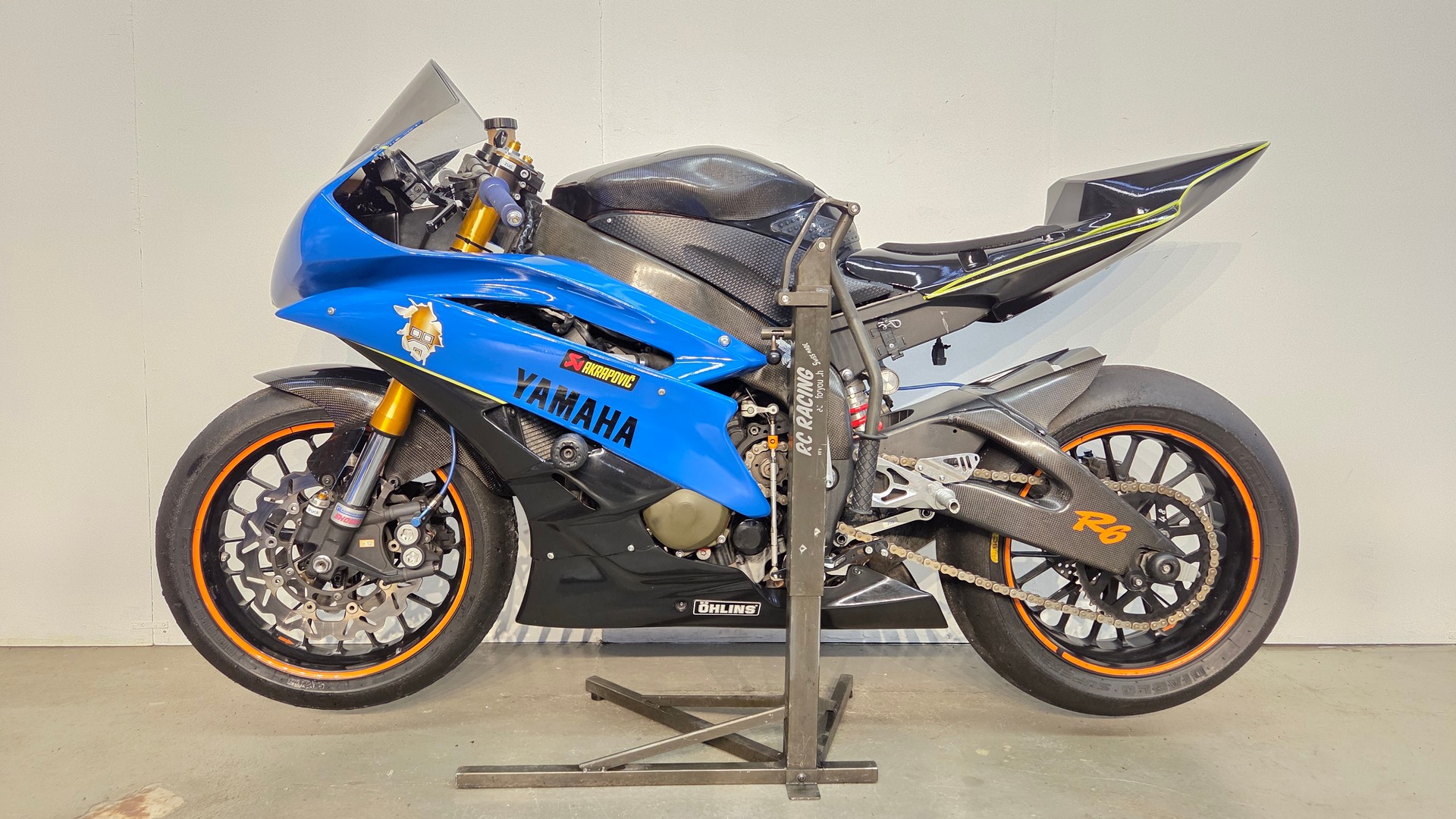 YAMAHA YZF-R6-image-1