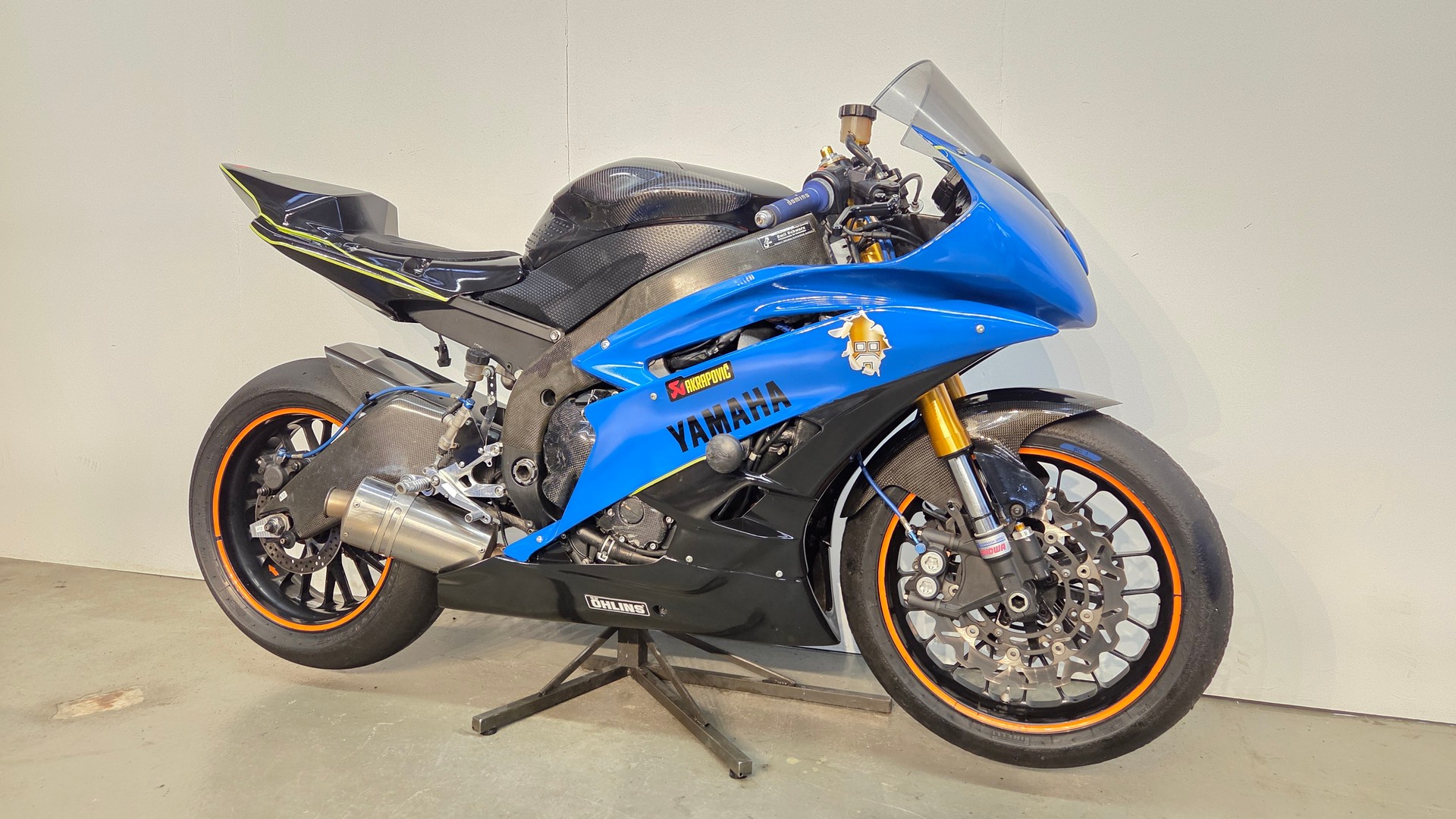 YAMAHA YZF-R6-image-2