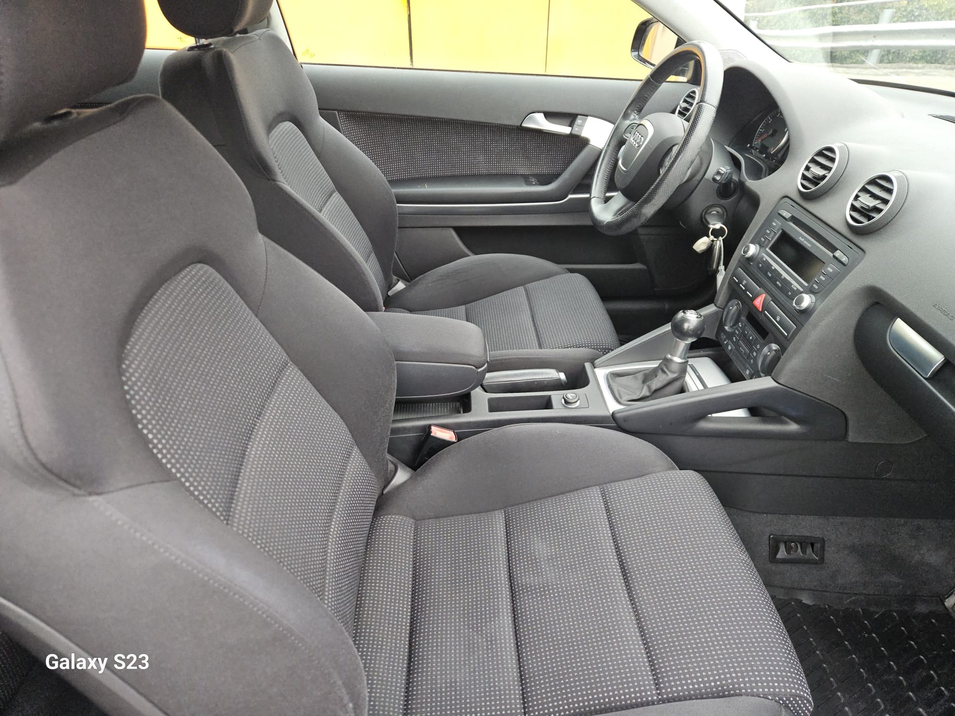 AUDI A3 1.8 Turbo FSI Ambition-image-6