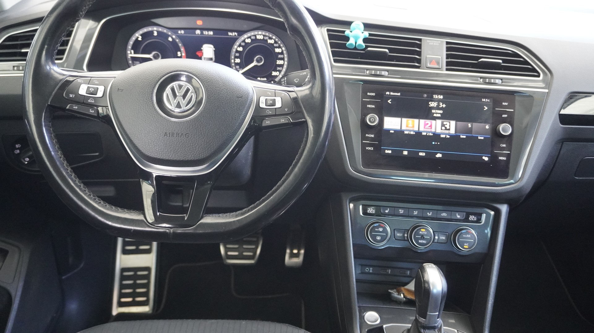 VW Tiguan 2.0 TDI SCR Sound 4Motion DSG-showroom-element-1