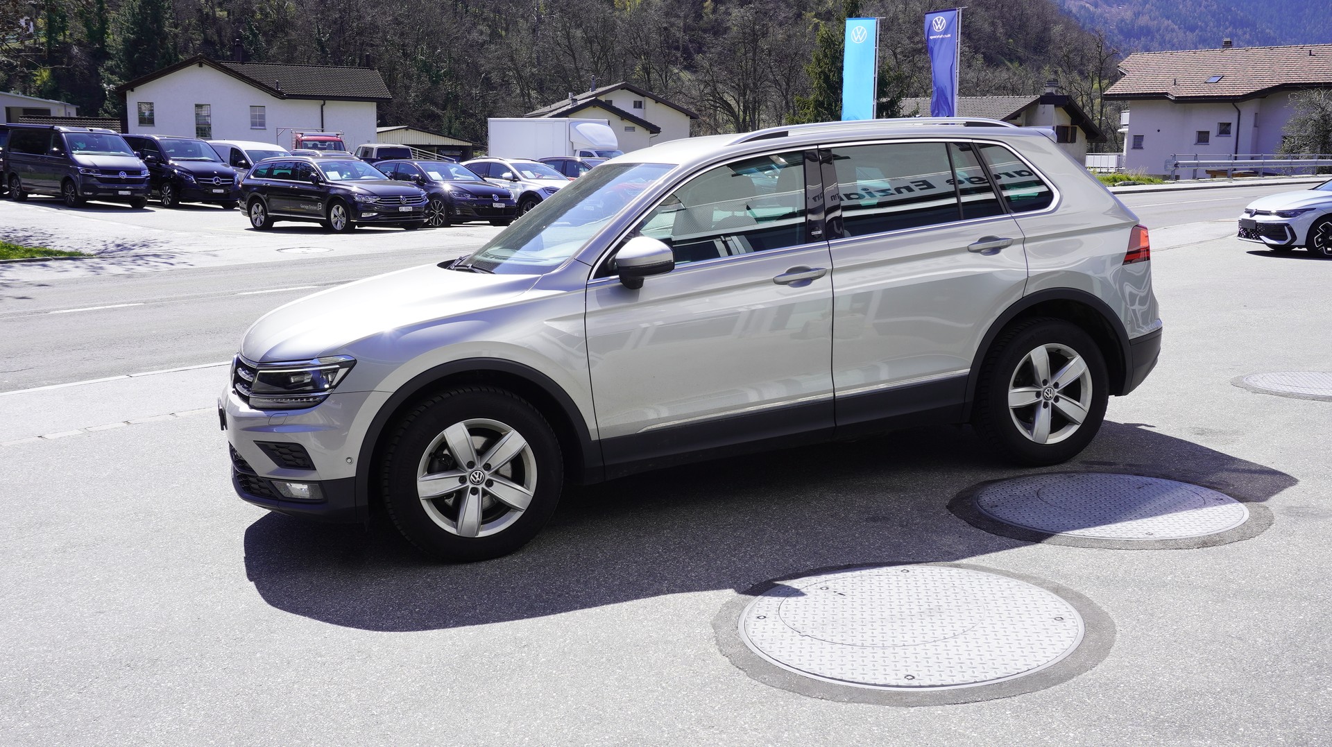 VW Tiguan 2.0 TDI SCR Sound 4Motion DSG-image-12