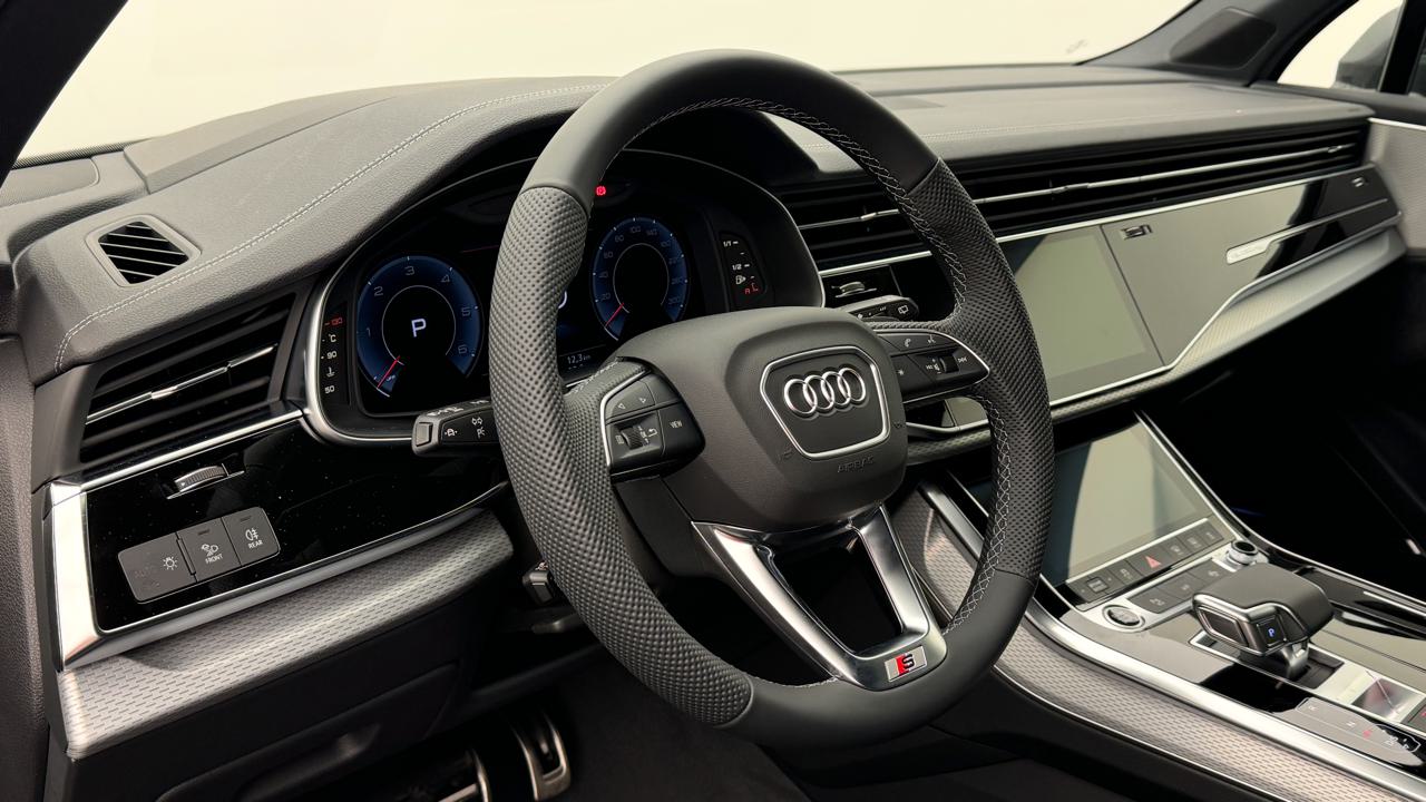 AUDI Q7 SUV TDI quattro 210 kW S Line tiptronic-image-6