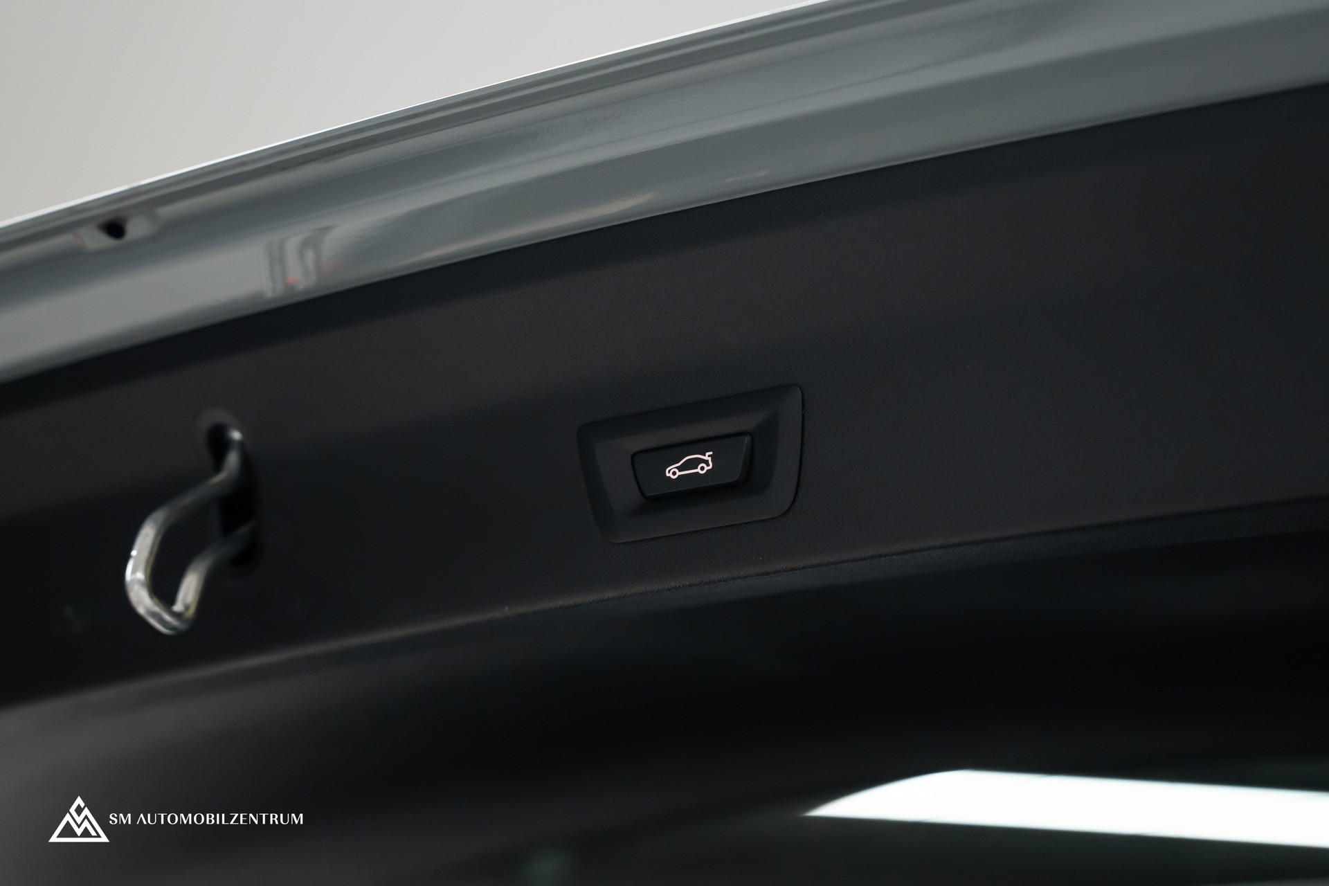 BMW X3 M Competition / Panorama / Laserlight / Carbon Fibre / Sitzbelüftung-image-39