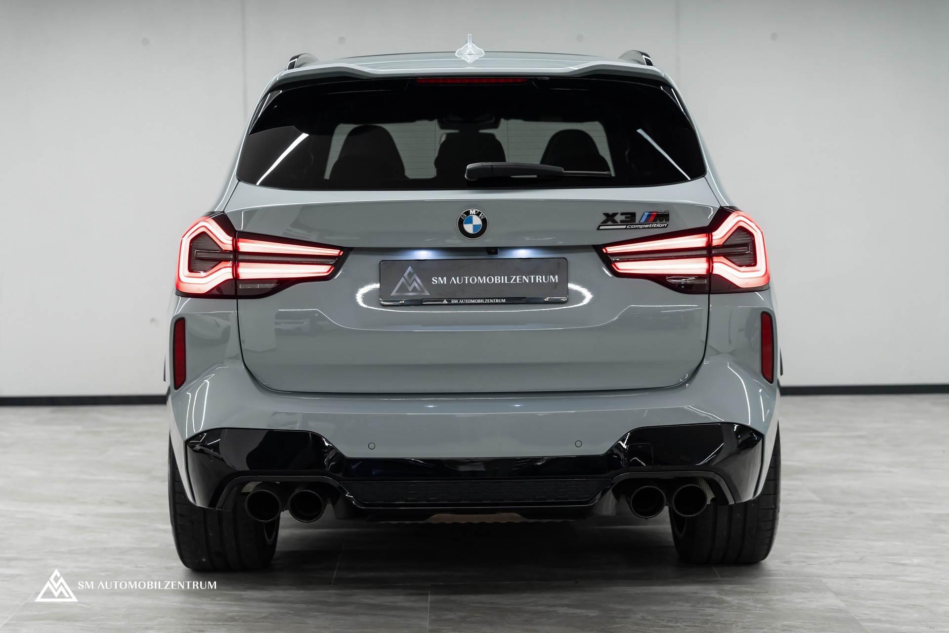 BMW X3 M Competition / Panorama / Laserlight / Carbon Fibre / Sitzbelüftung-image-10