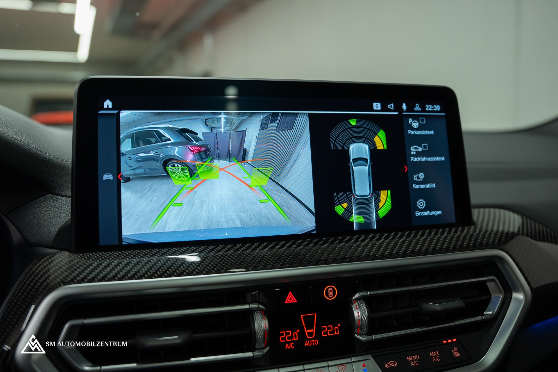 BMW X3 M Competition / Panorama / Laserlight / Carbon Fibre / Sitzbelüftung-image-35