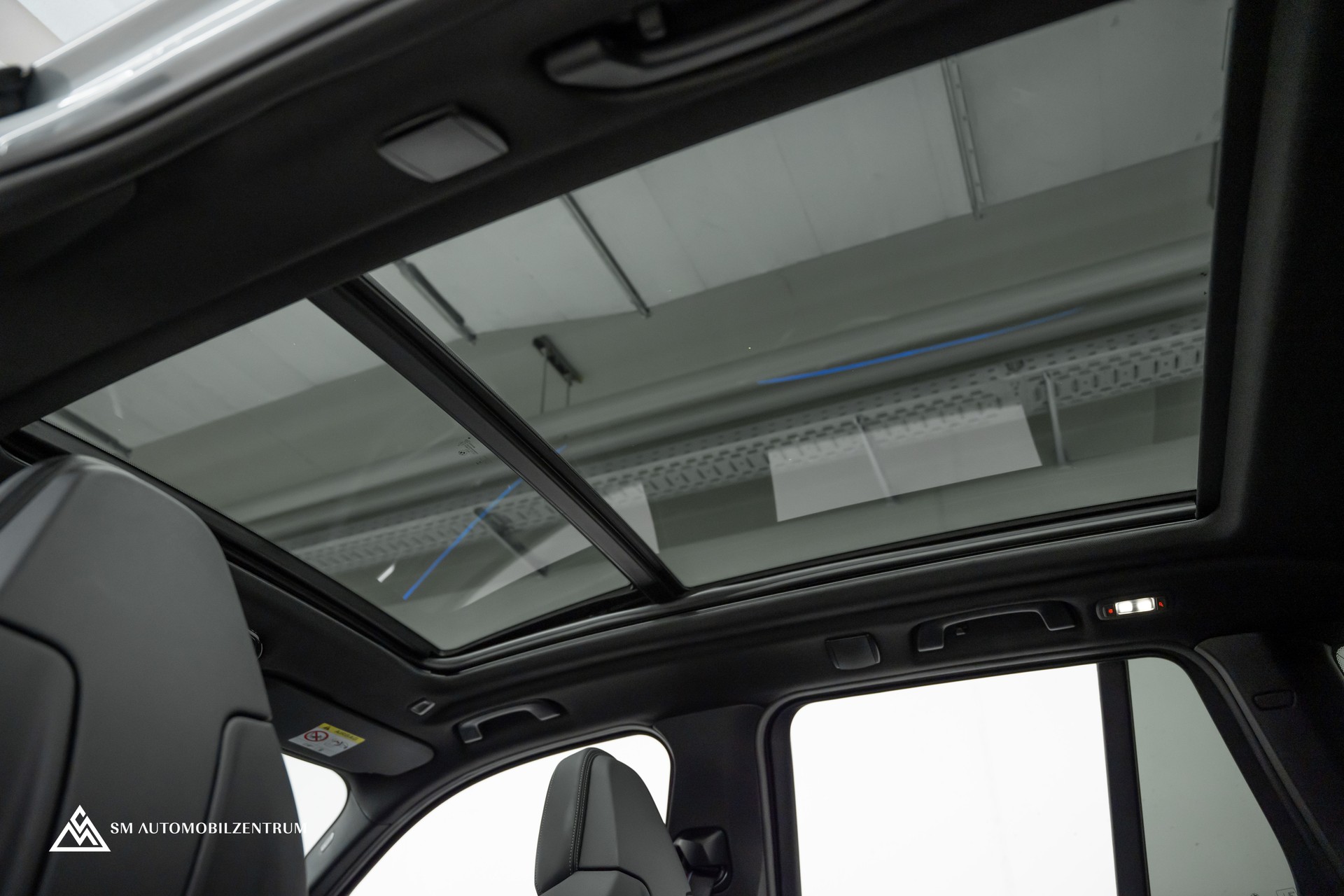 BMW X3 M Competition / Panorama / Laserlight / Carbon Fibre / Sitzbelüftung-image-21