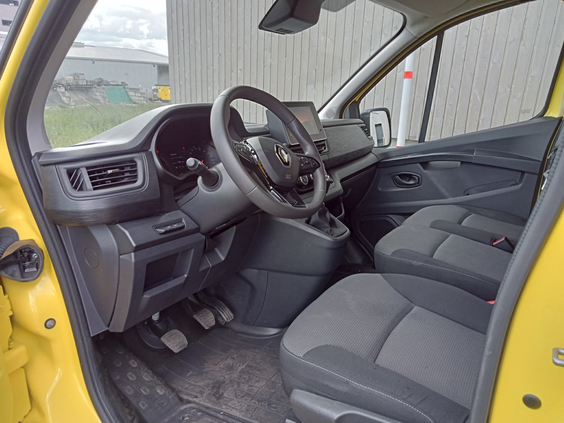 RENAULT Trafic 2.0 Blue dCi110 Advance L1H1 EN-image-1