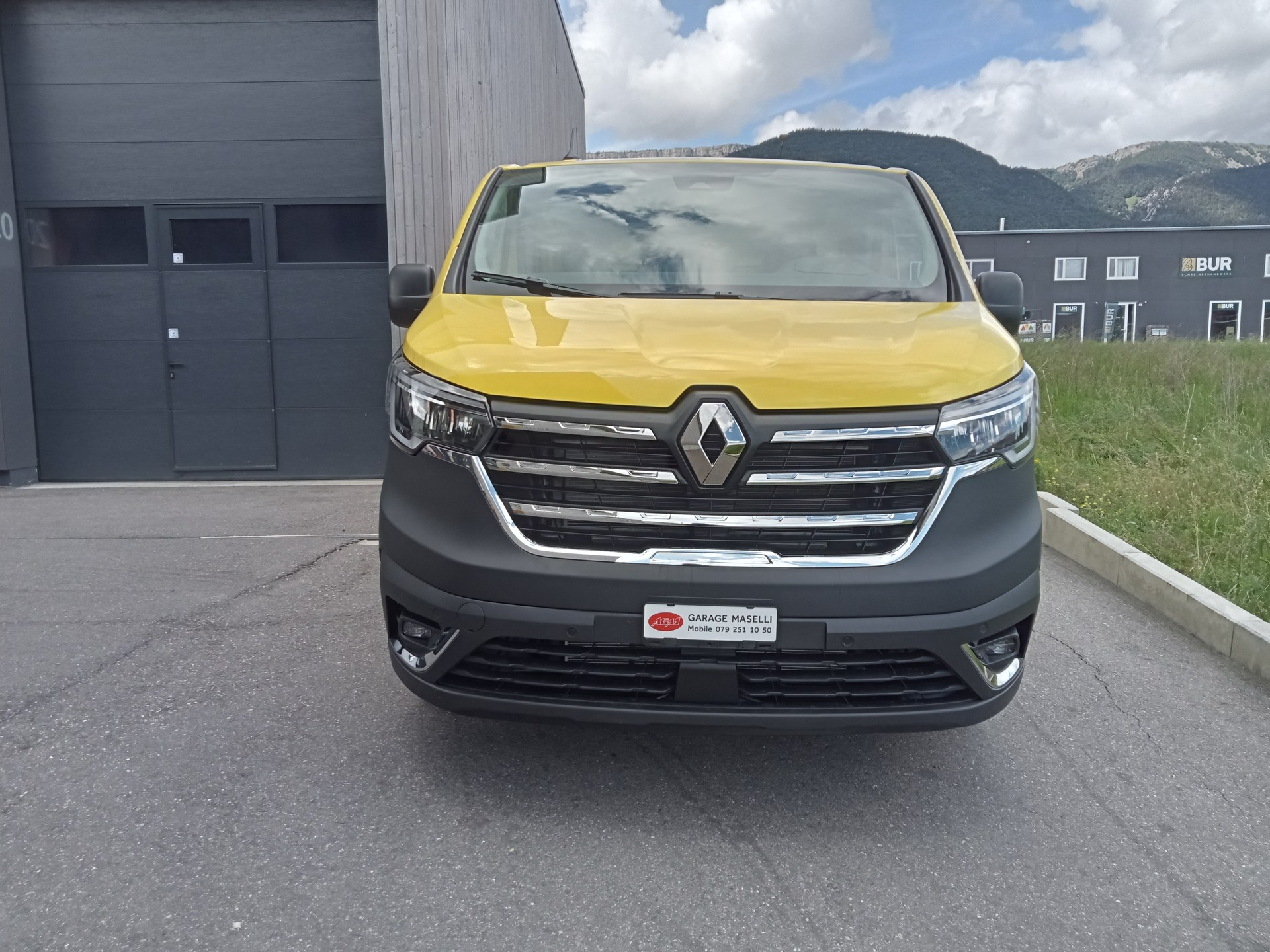 RENAULT Trafic 2.0 Blue dCi110 Advance L1H1 EN-image-9