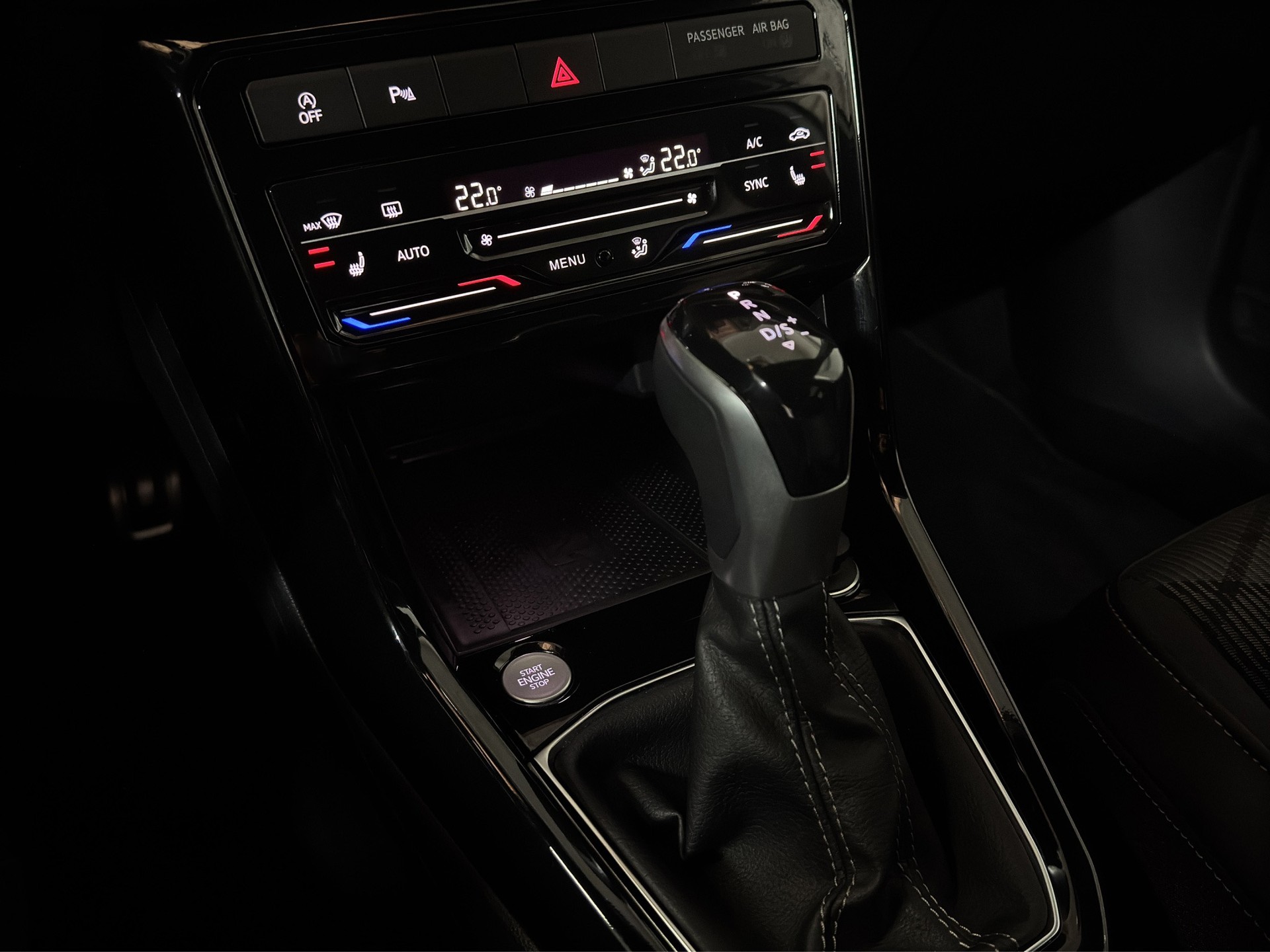 VW T-Cross 1.5 TSI EVO ACT R-Line DSG-image-13