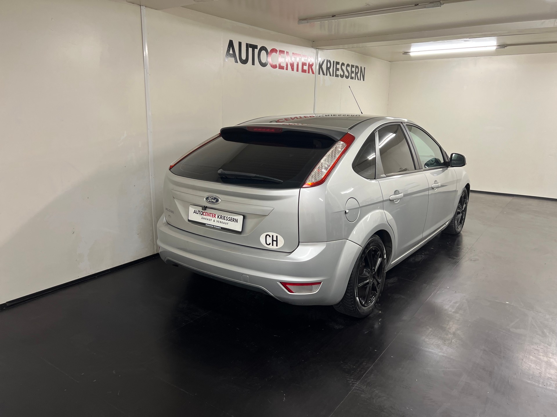 FORD Focus 1.6i VCT Carving-image-5