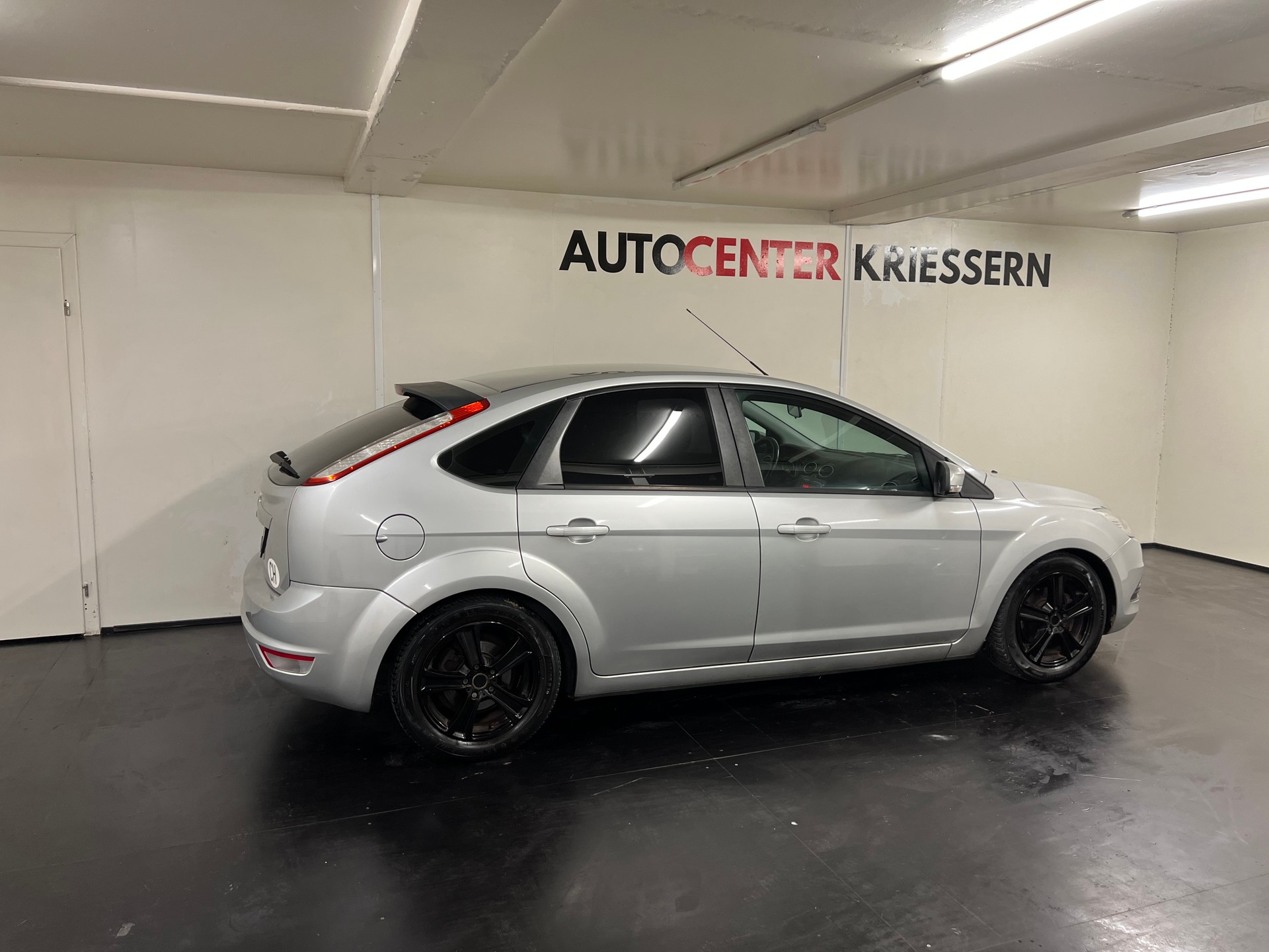 FORD Focus 1.6i VCT Carving-image-3