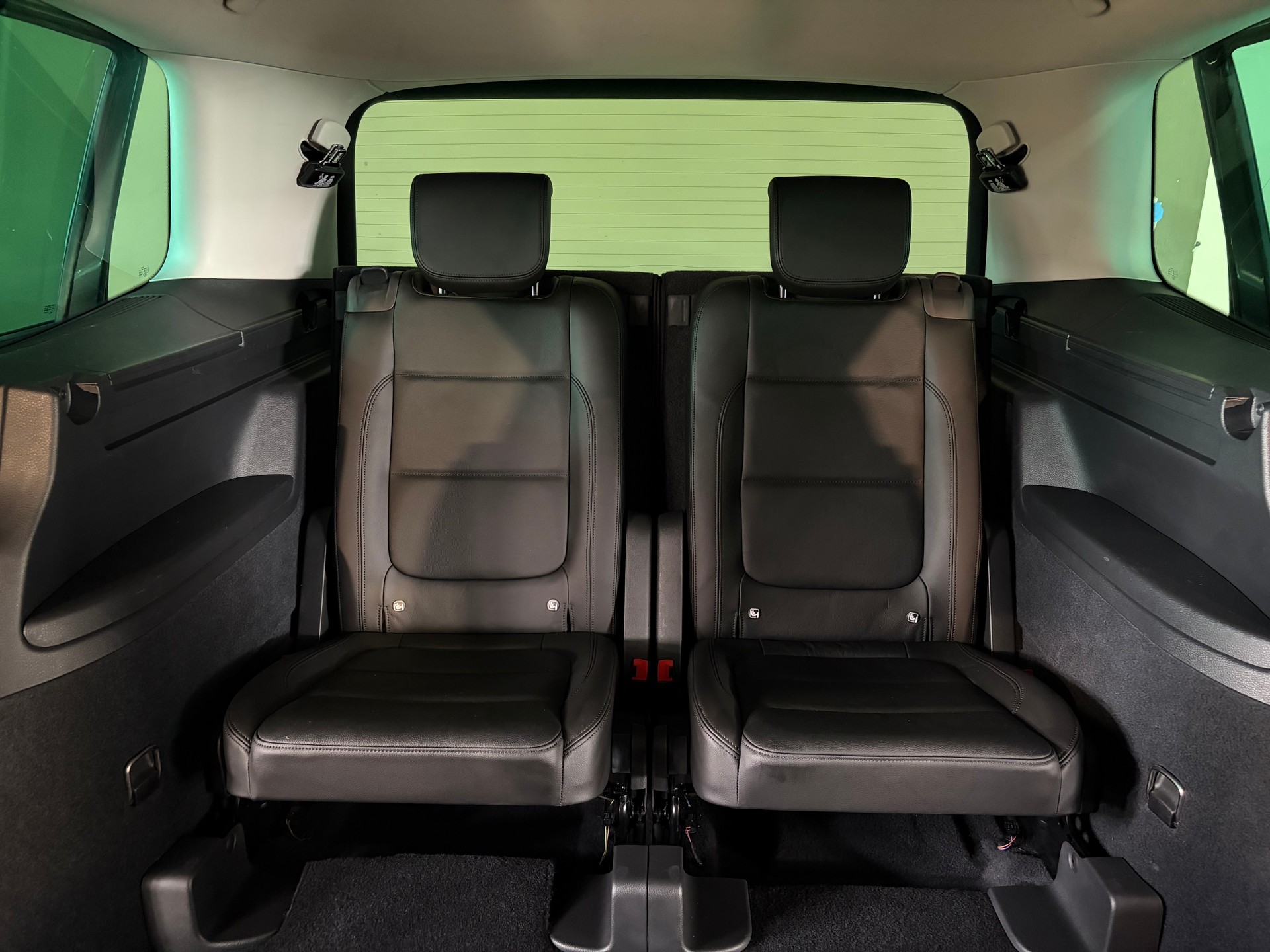 VW Sharan 2.0 TDI BMT Final Edition 4Motion DSG*7Plätzer*2 Kindersitze*Anhängerkupplung*-image-9