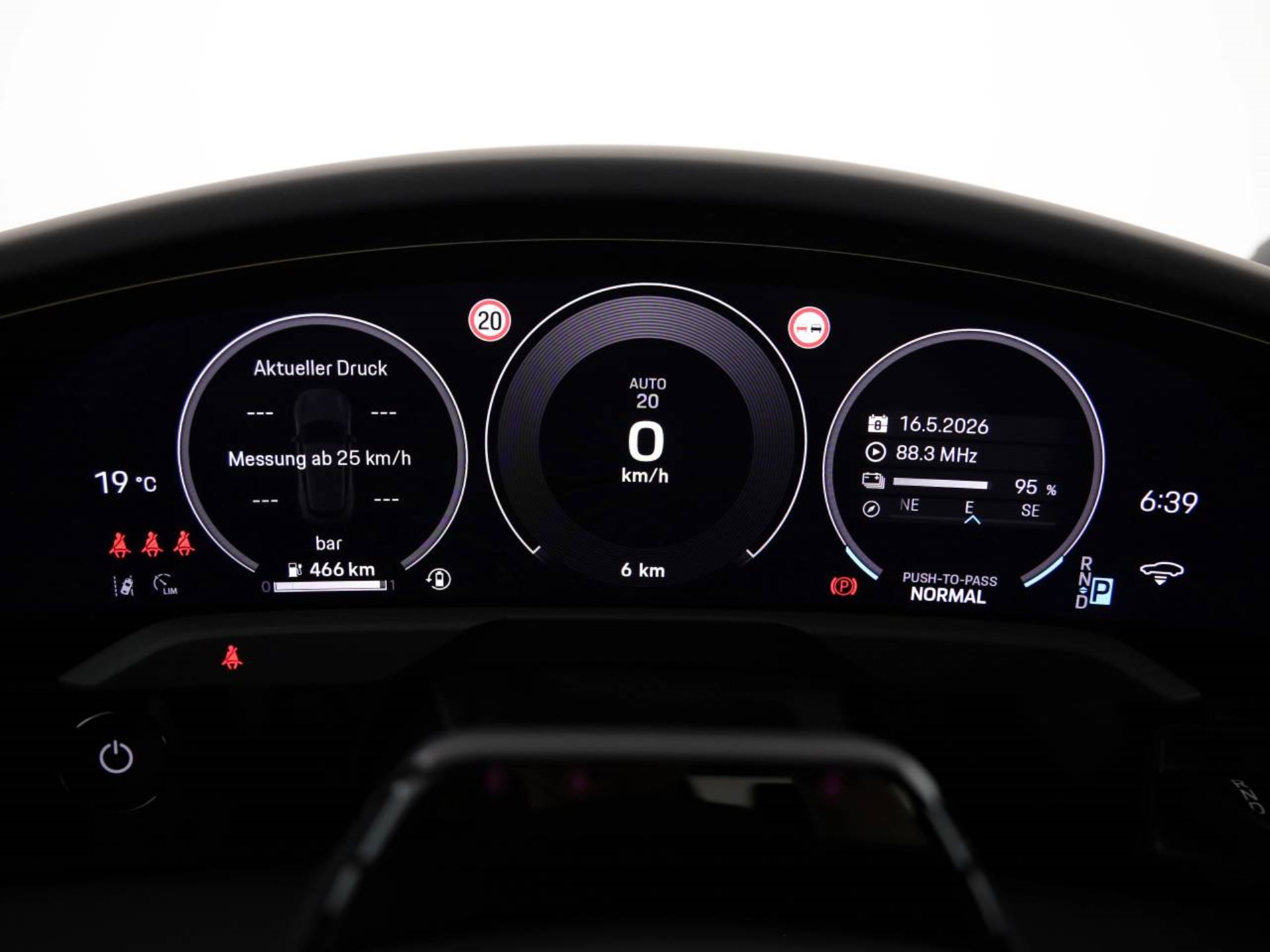 PORSCHE Taycan 4S Sport Turismo Black Edition-image-10