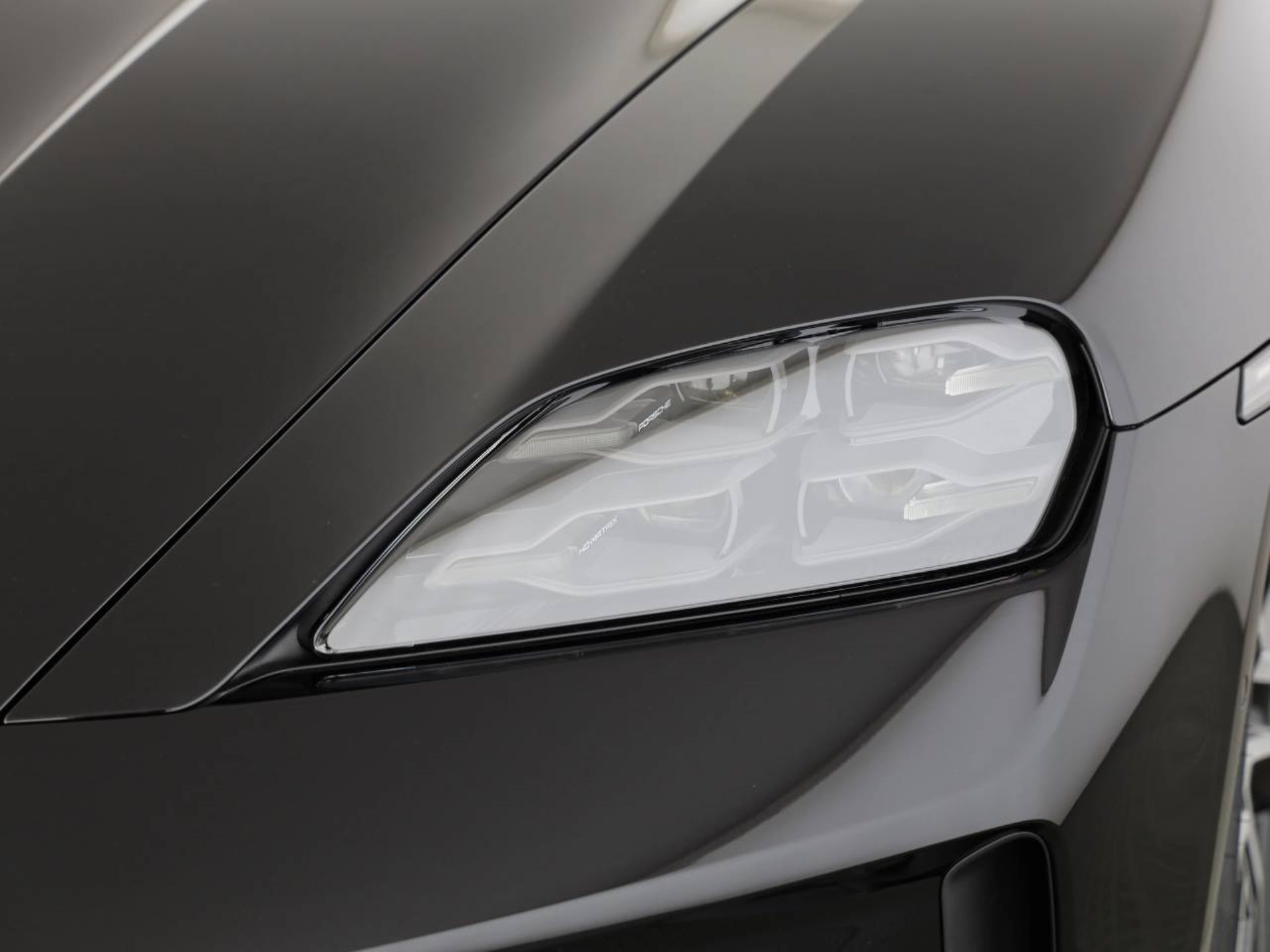 PORSCHE Taycan 4S Sport Turismo Black Edition-image-7