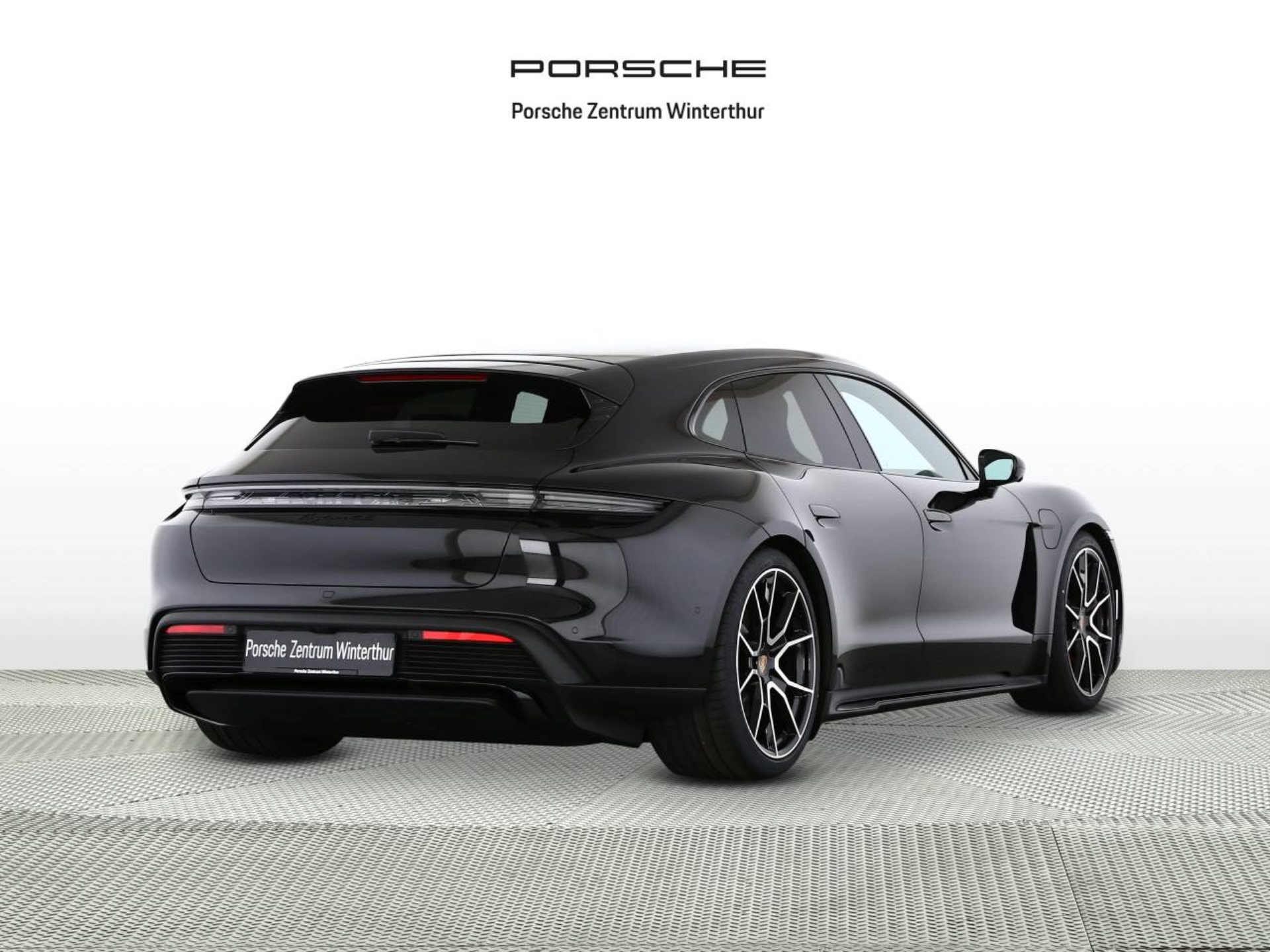 PORSCHE Taycan 4S Sport Turismo Black Edition-showroom-element-2