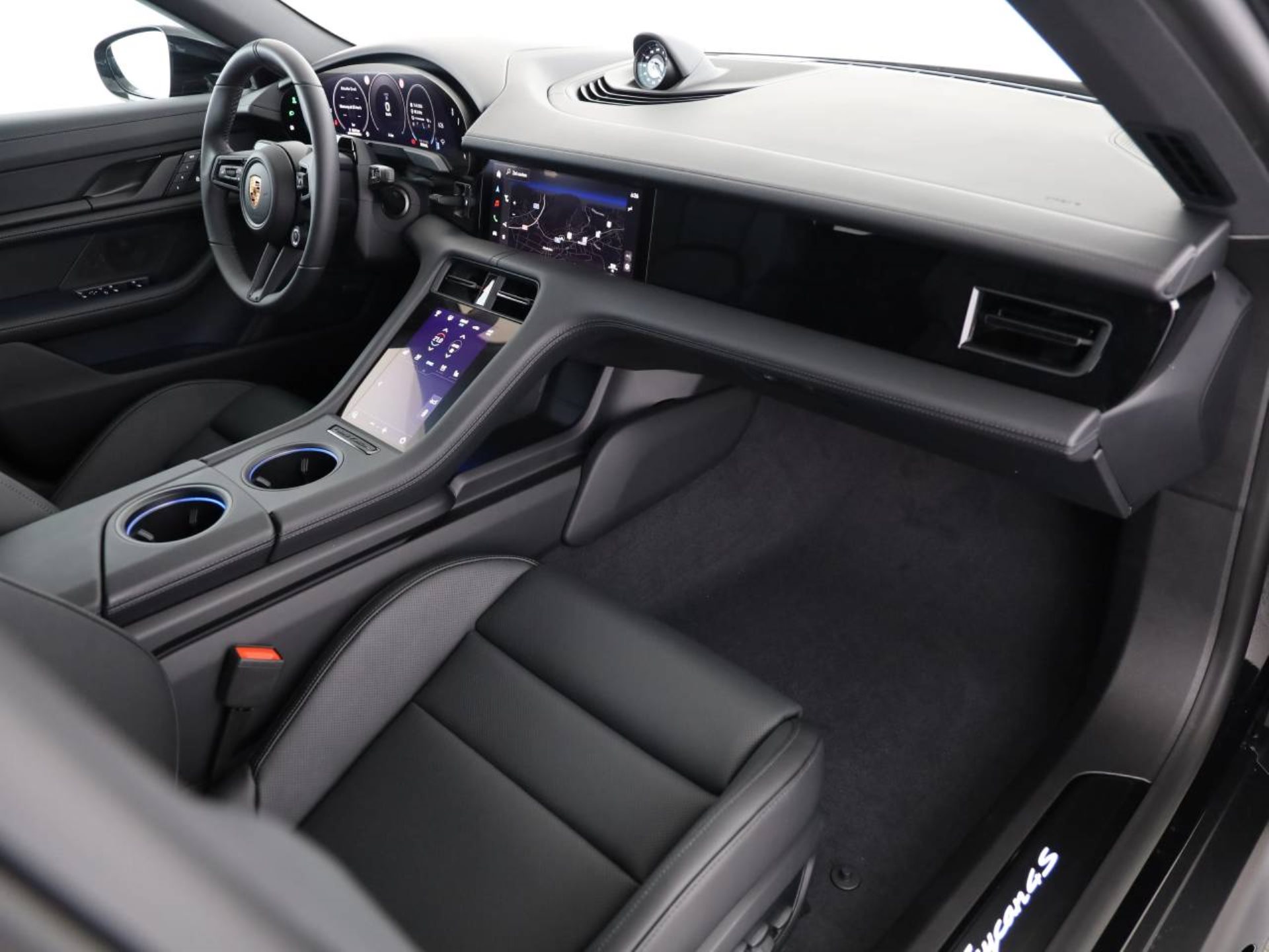 PORSCHE Taycan 4S Sport Turismo Black Edition-image-11