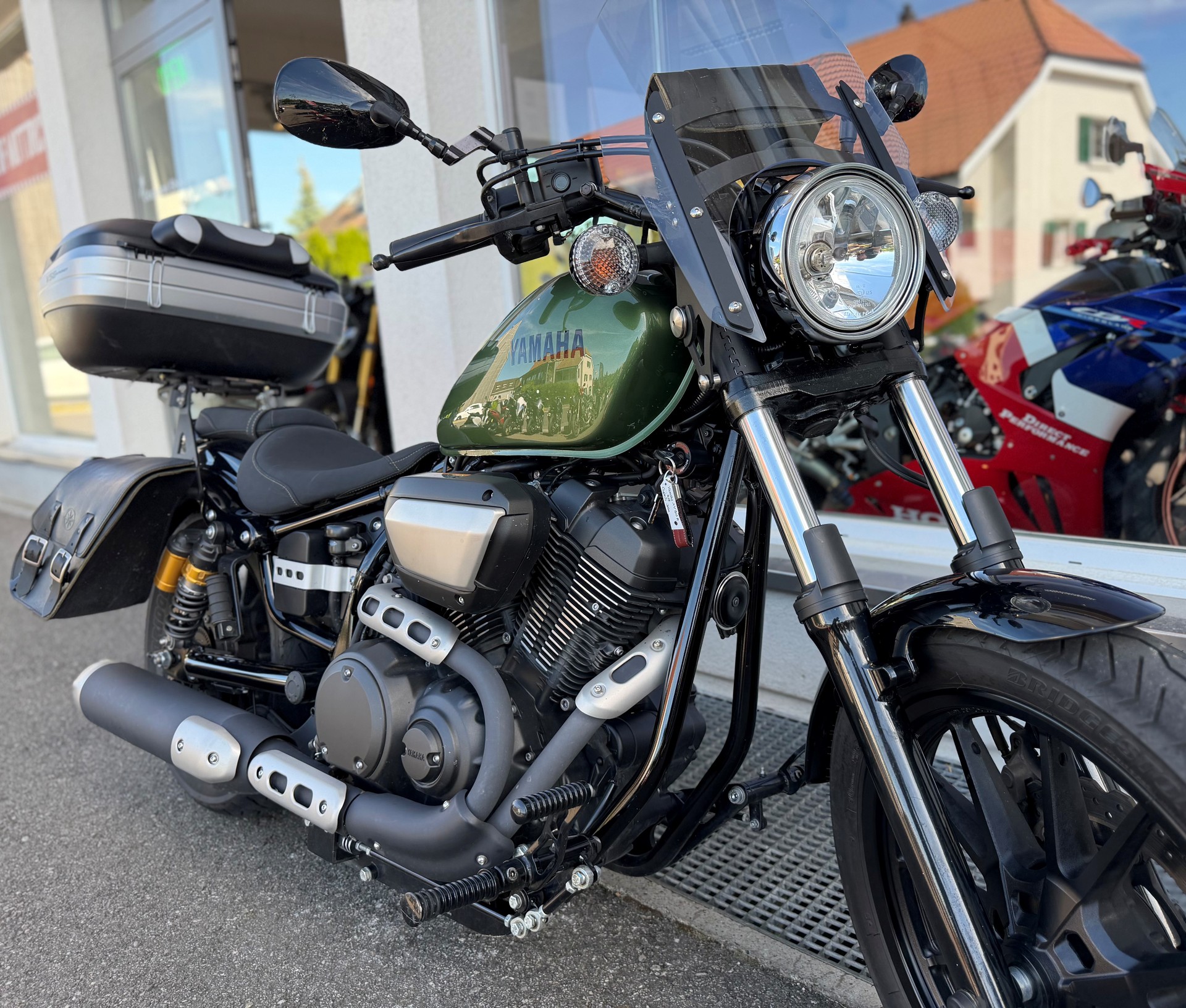 YAMAHA XV 950 R ABS-image-5