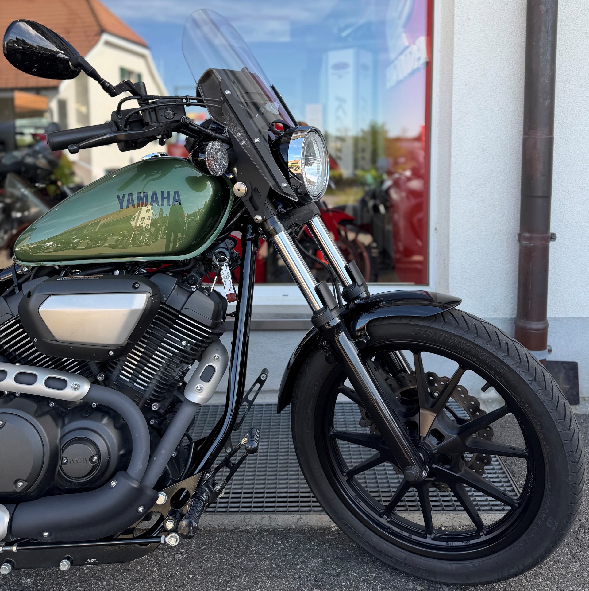 YAMAHA XV 950 R ABS-image-4
