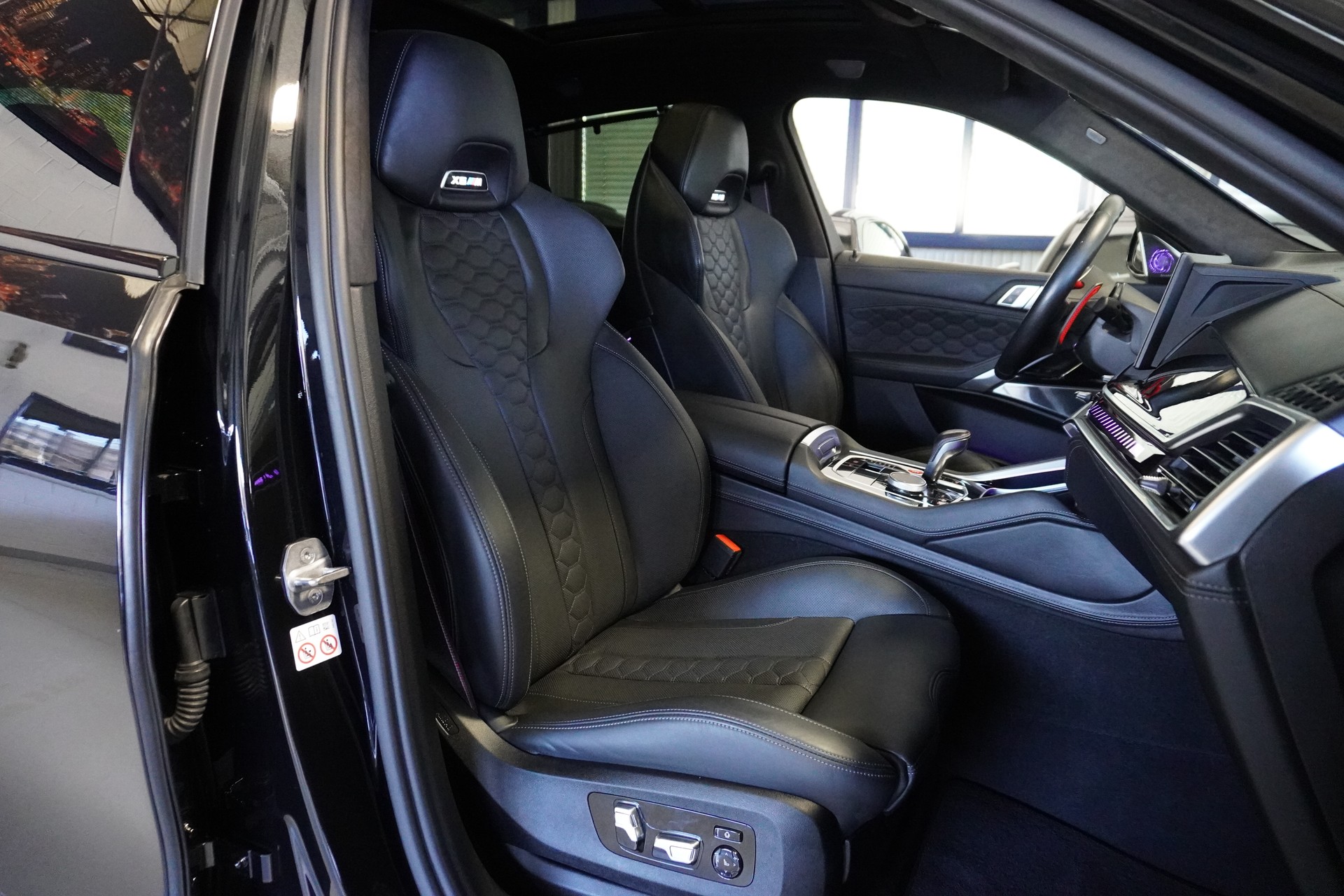 BMW X6M Steptronic M Competition // WERKSGARANTIE // MASSAGE SITZE // BOWERS & WILKINS //-image-8