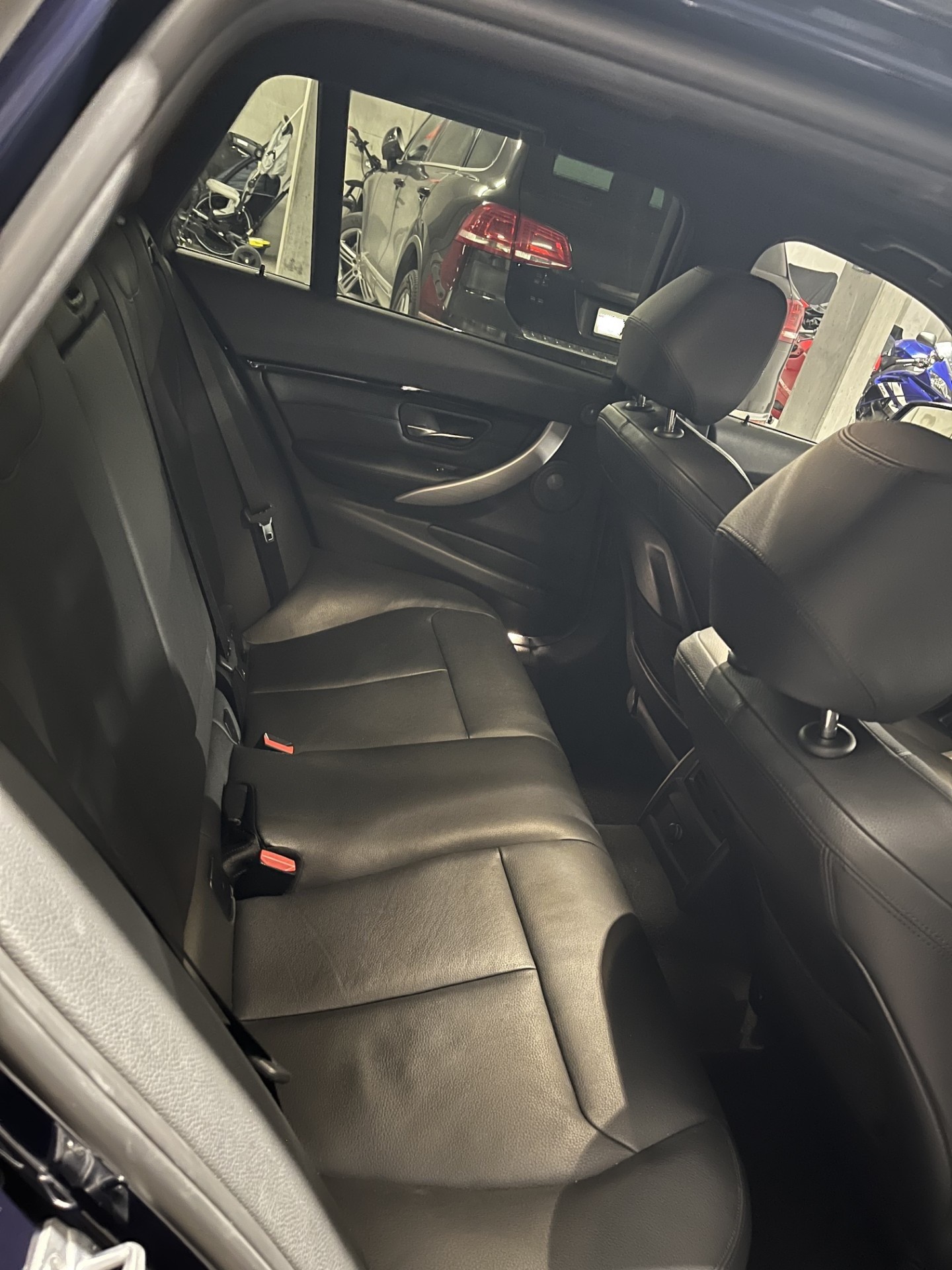 BMW 340i xDrive Touring Power & Sound Steptronic-image-5