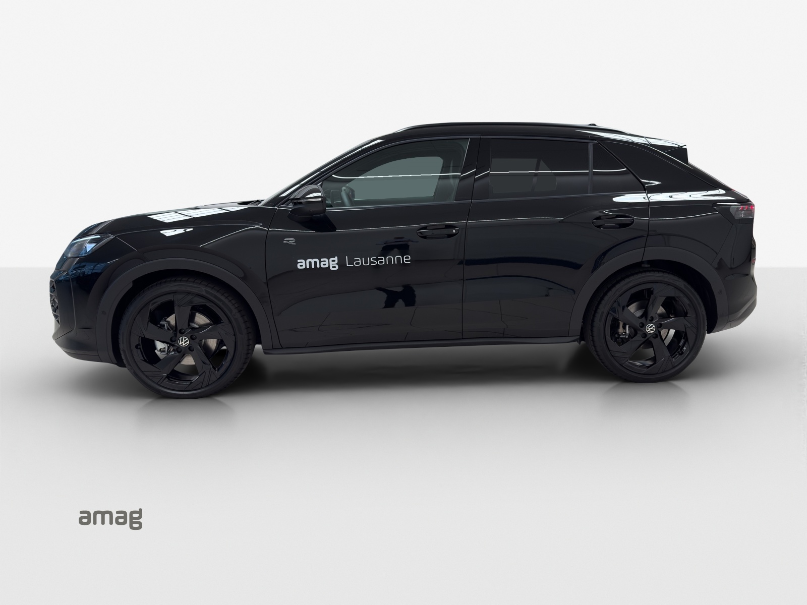 VW T-Roc 1.5 eTSI mHEV R-Line DSG-showroom-element-1