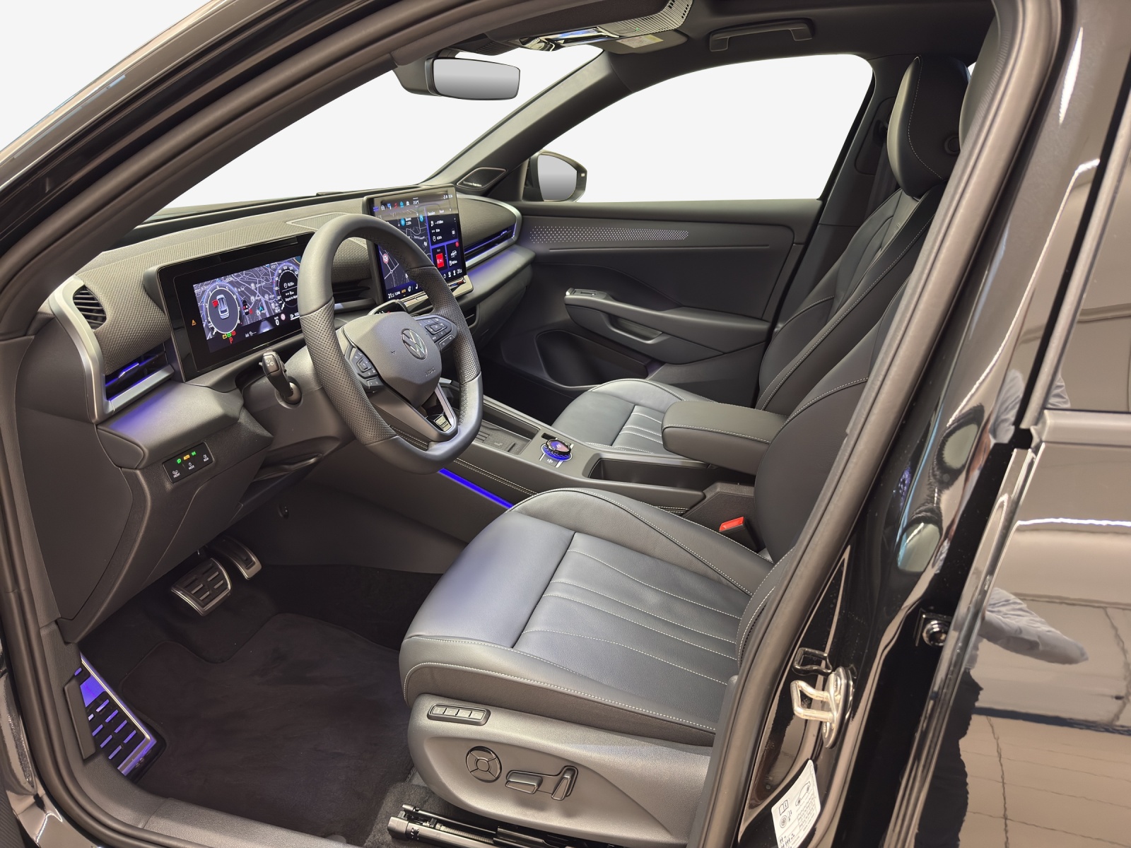 VW T-Roc 1.5 eTSI mHEV R-Line DSG-image-7