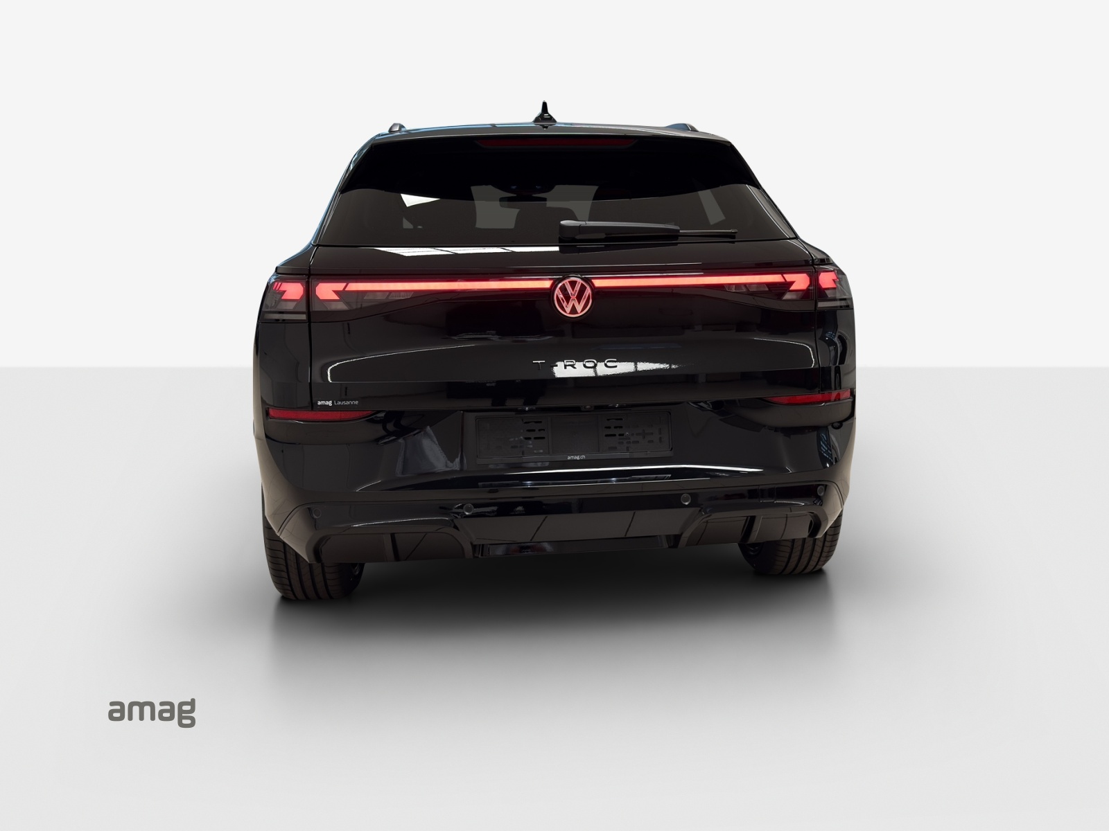 VW T-Roc 1.5 eTSI mHEV R-Line DSG-showroom-element-3
